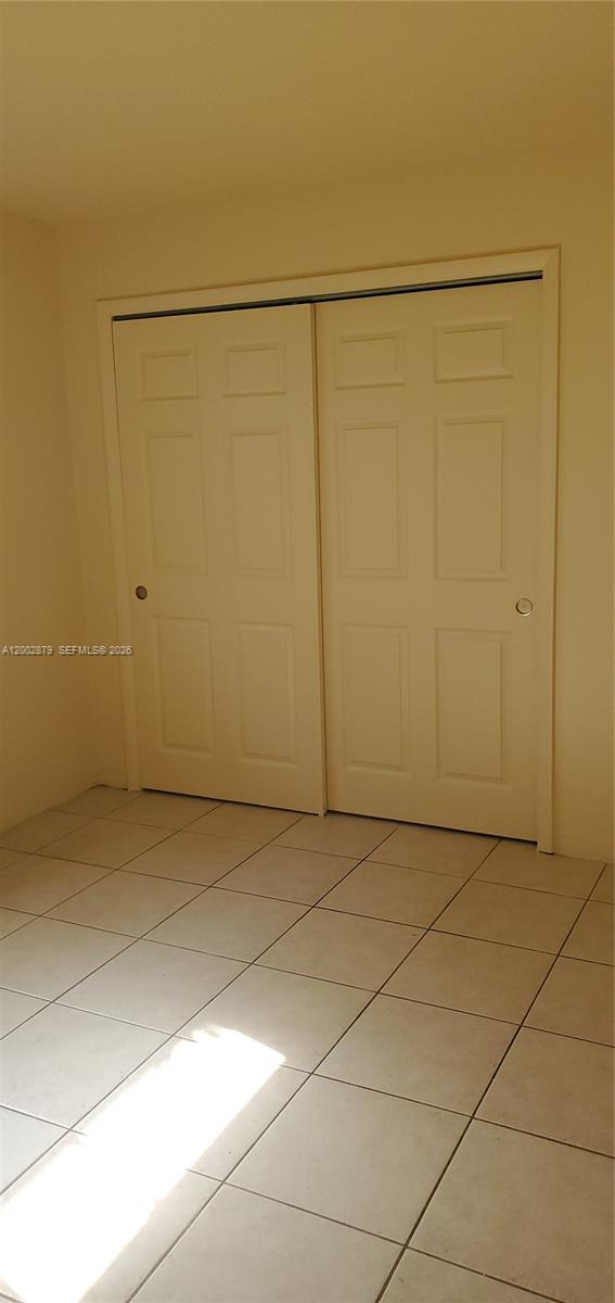 HOLLYWOOD LITTLE RANCHES - Residential Lease