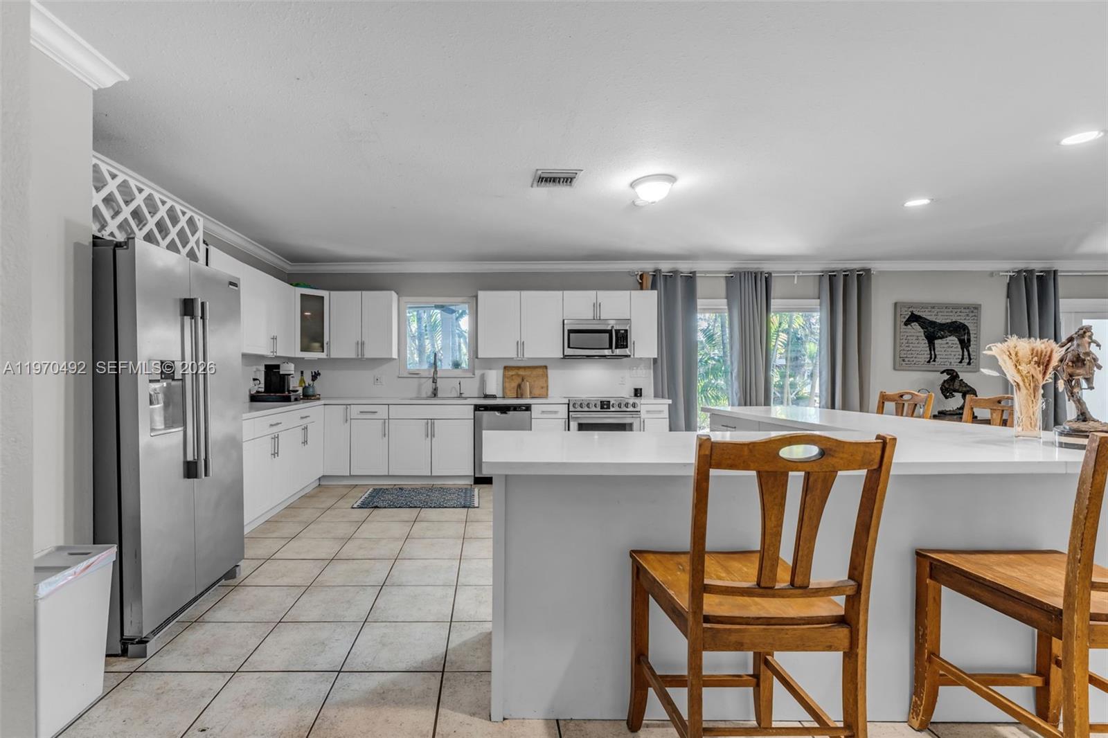 REDLAND 2.5 AC FARMHOUSE - Residential