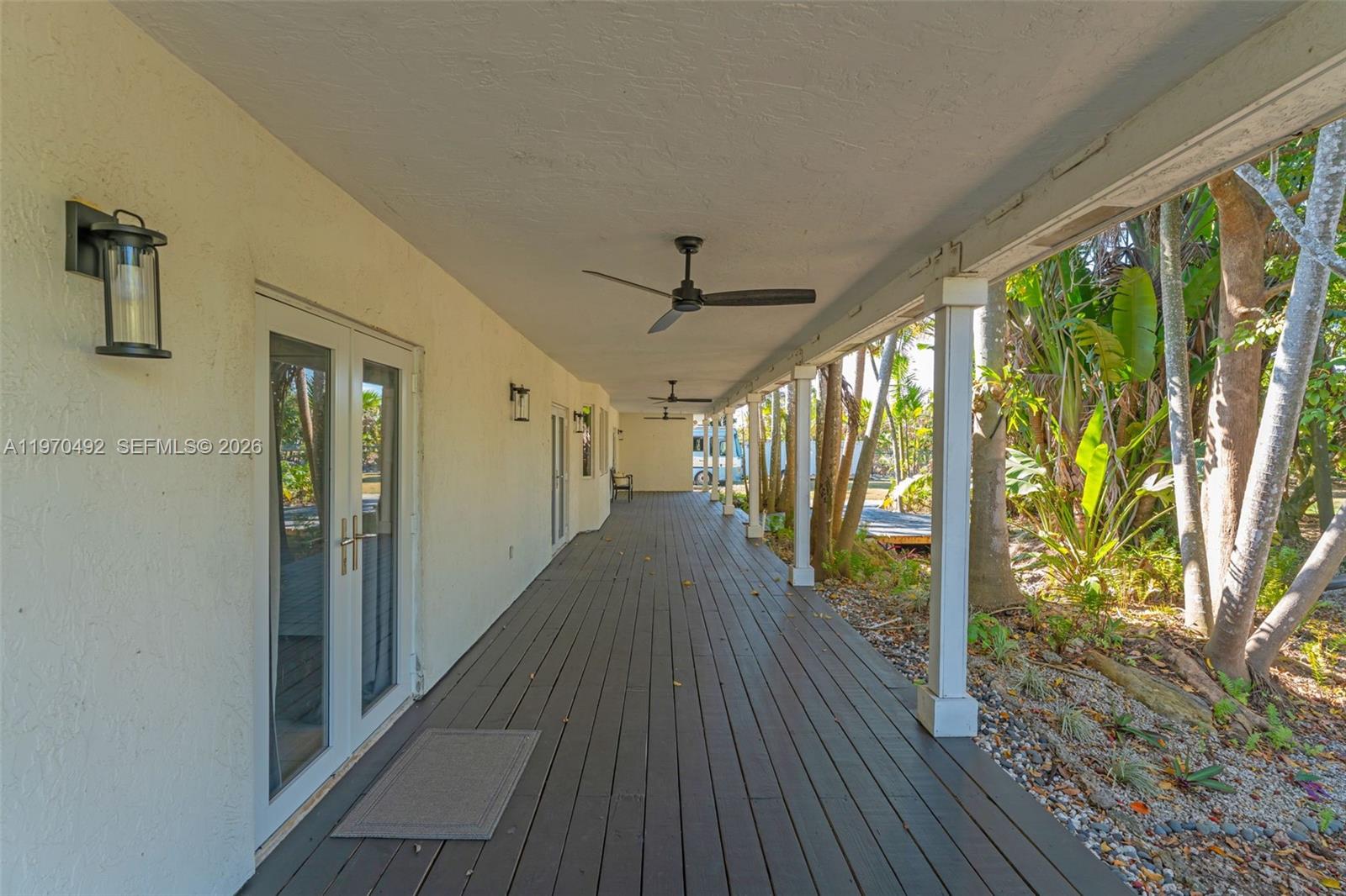 REDLAND 2.5 AC FARMHOUSE - Residential