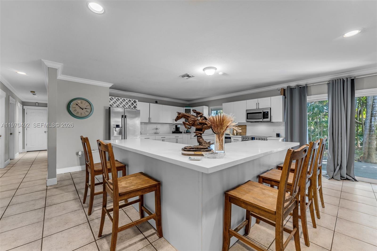 REDLAND 2.5 AC FARMHOUSE - Residential