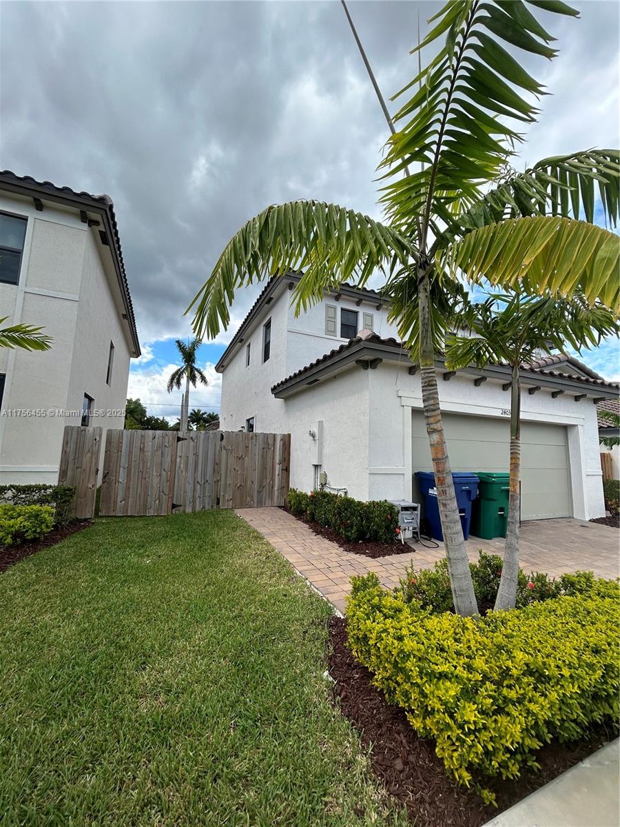 24030 Sw 119th Pl Efficiency, Homestead, Miami-Dade County, Florida - 1 Bedrooms  
1 Bathrooms - 