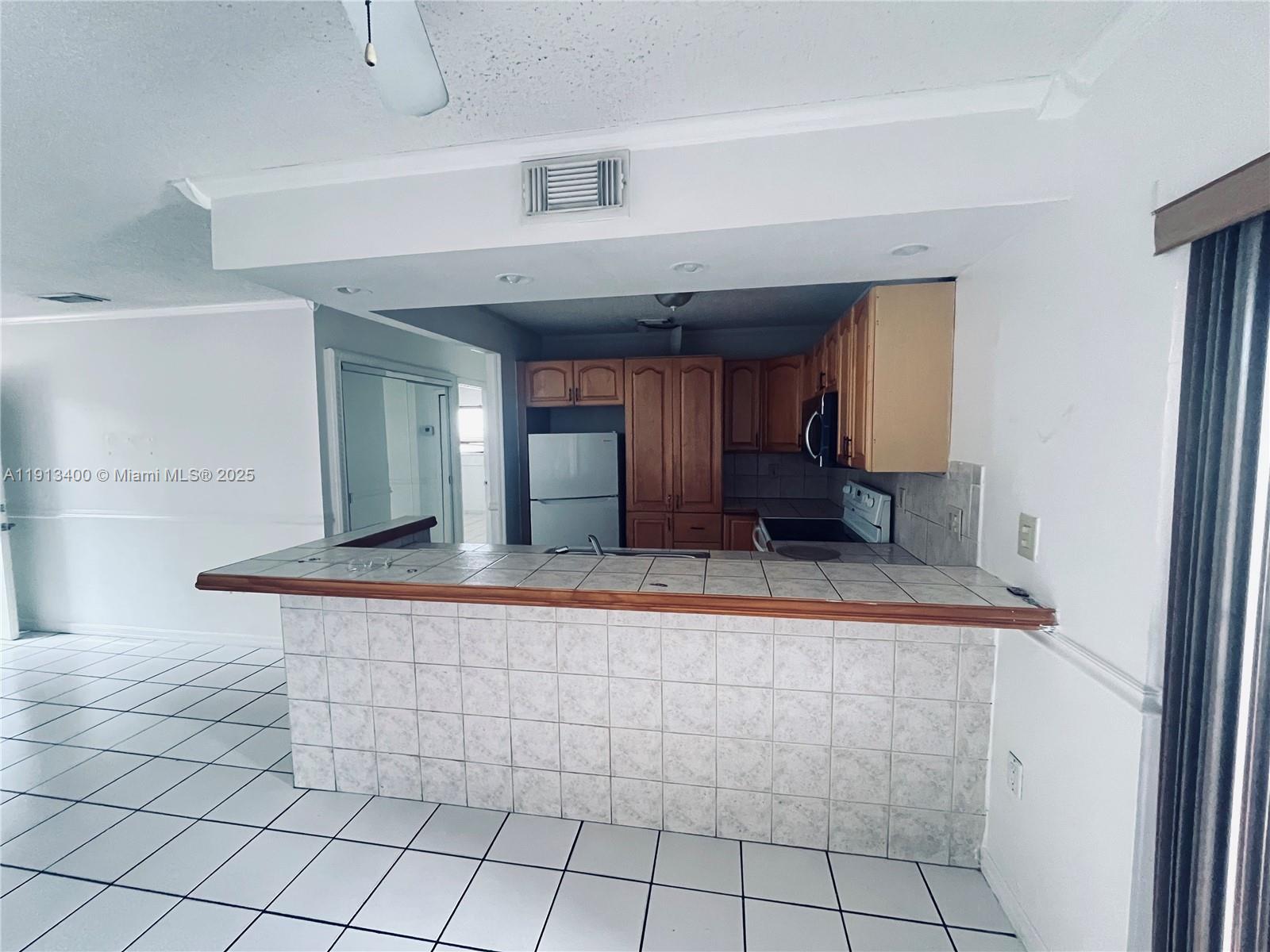 POINCIANA WEST NO 1 CONDO - Residential Lease