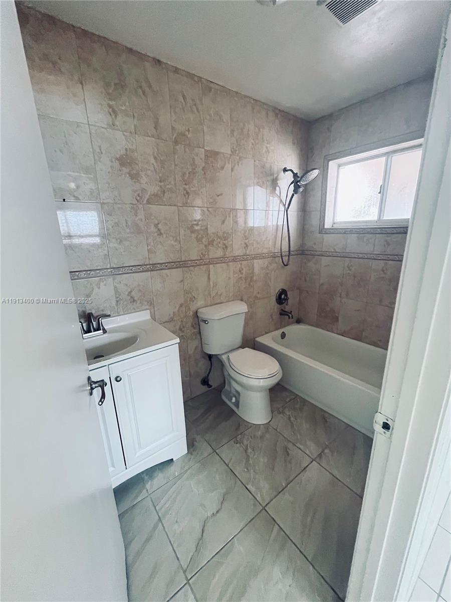 POINCIANA WEST NO 1 CONDO - Residential Lease