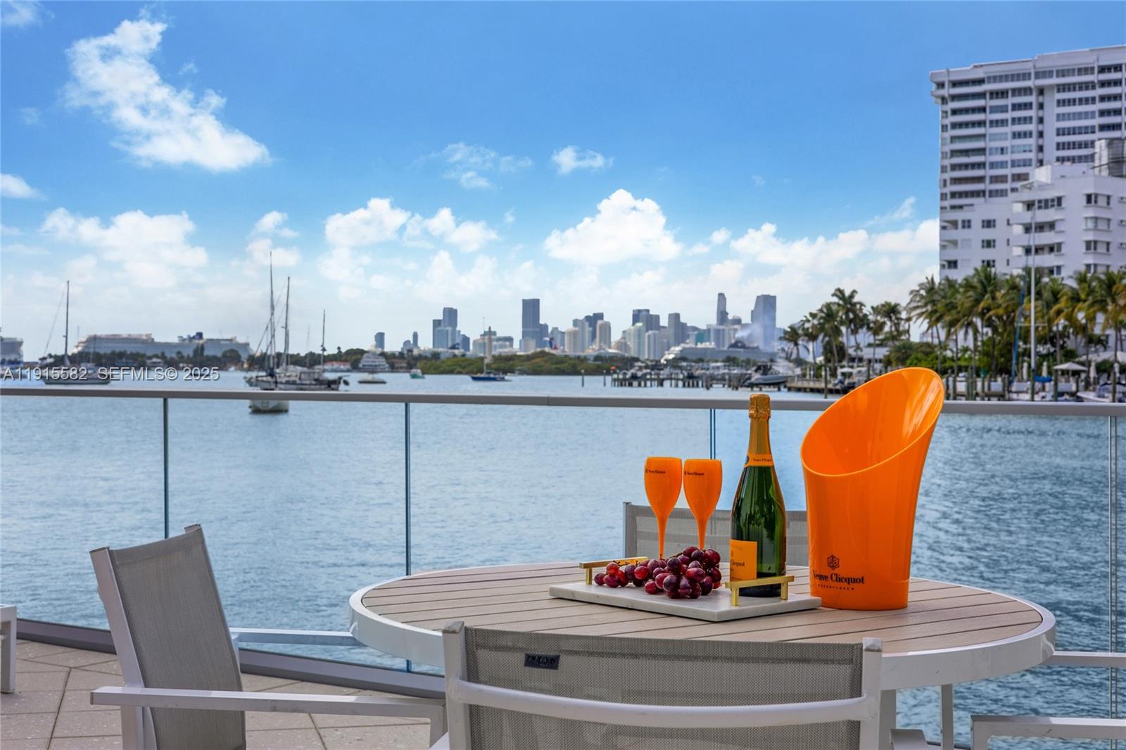 LINCOLN BAY TOWERS CONDO - Residential