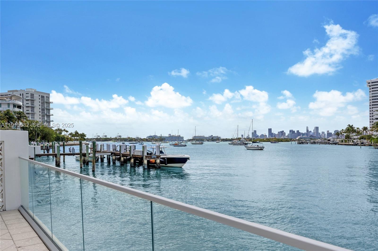 LINCOLN BAY TOWERS CONDO - Residential