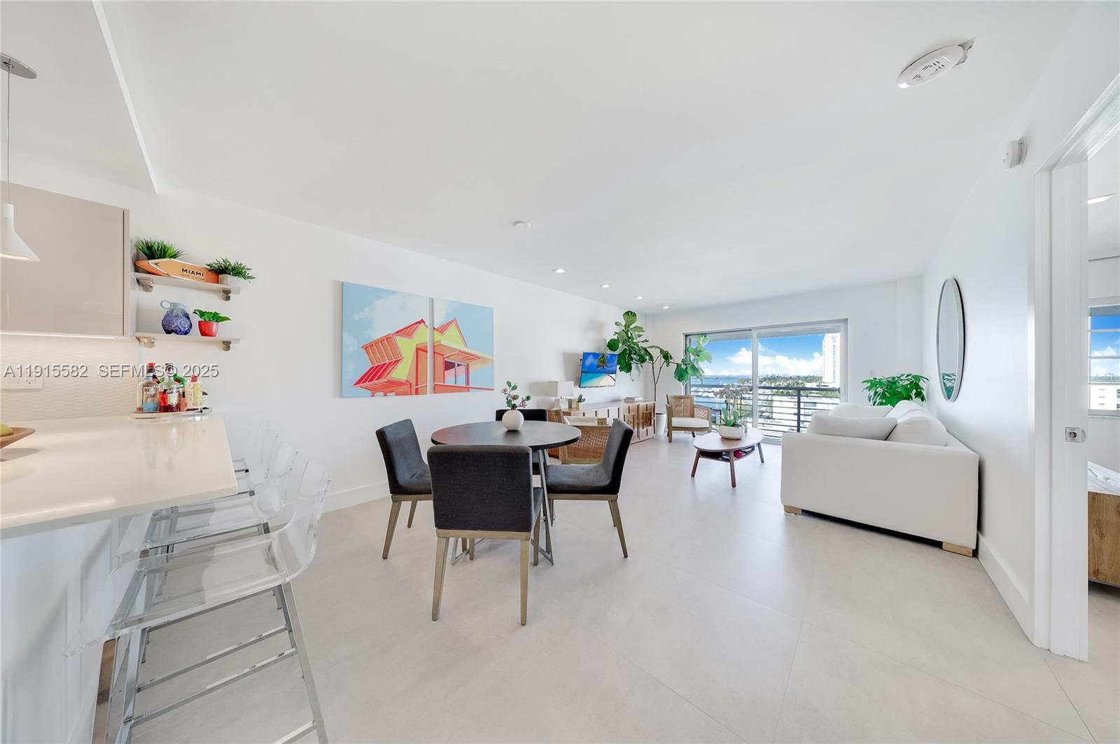 LINCOLN BAY TOWERS CONDO - Residential