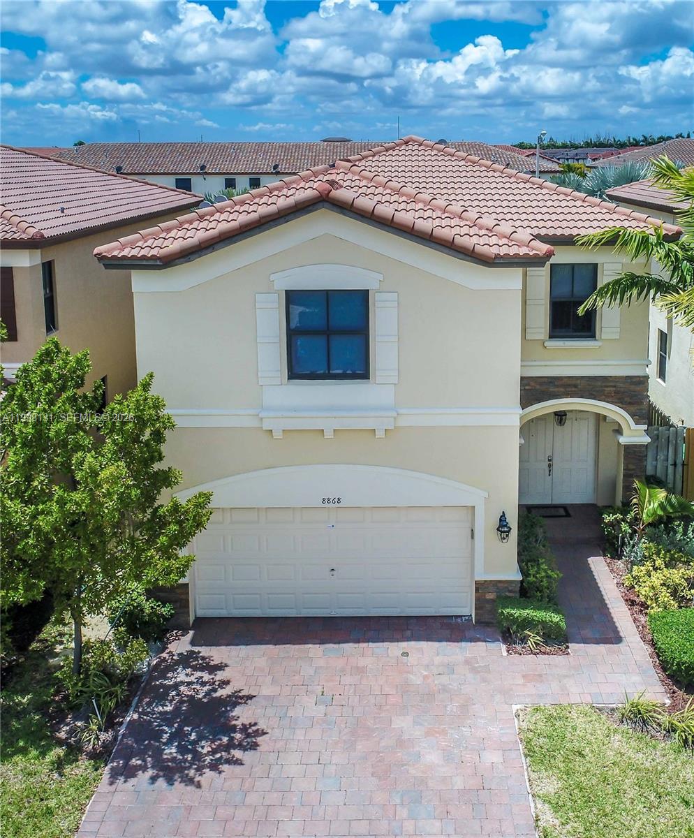 ISLES AT GRAND BAY - Residential