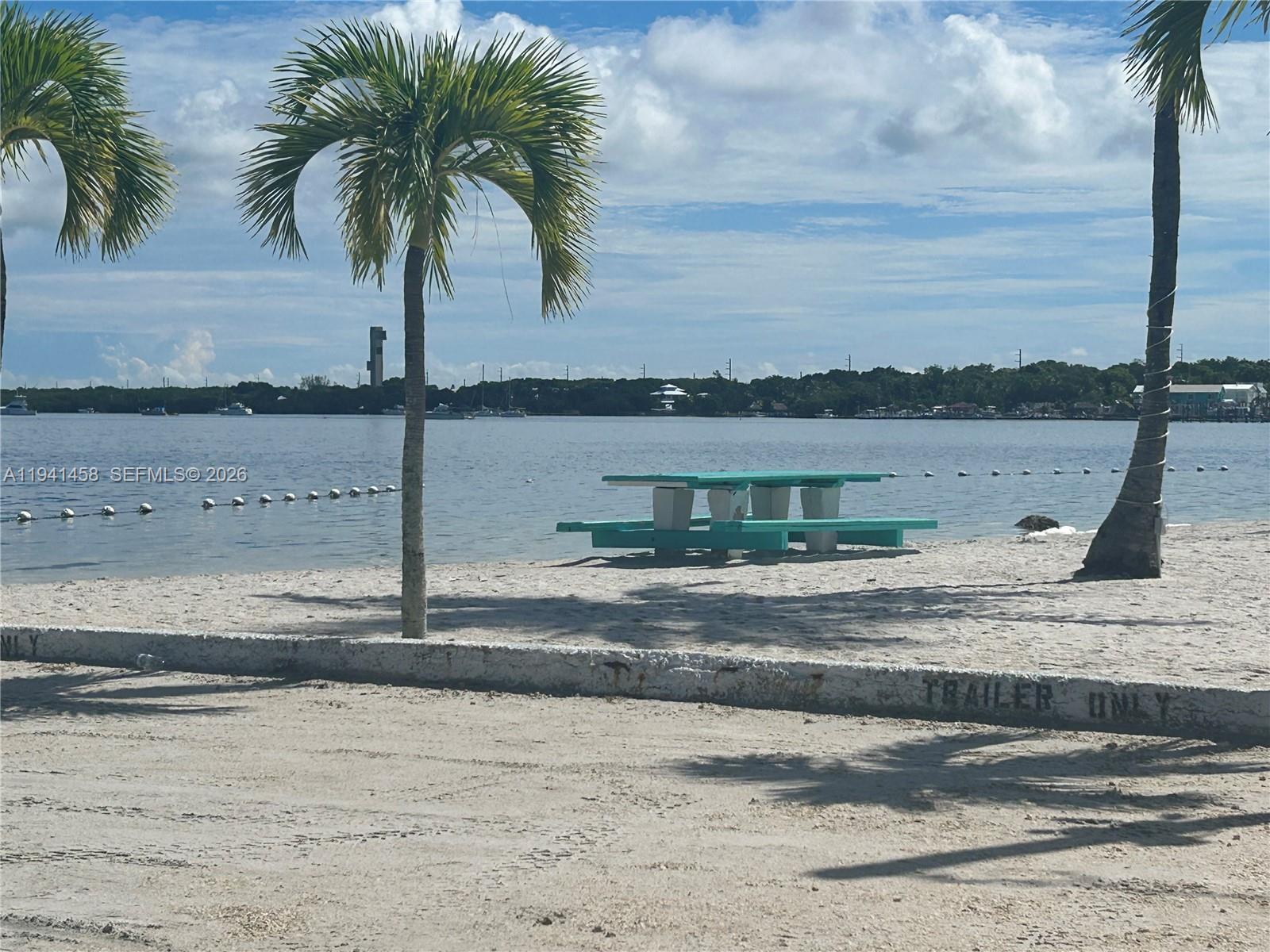 KEY LARGO TRAILER VILLAGE - Residential