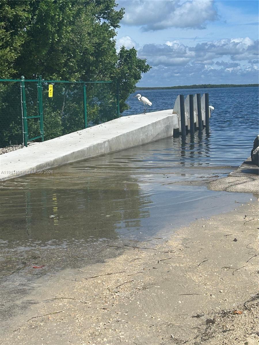 KEY LARGO TRAILER VILLAGE - Residential