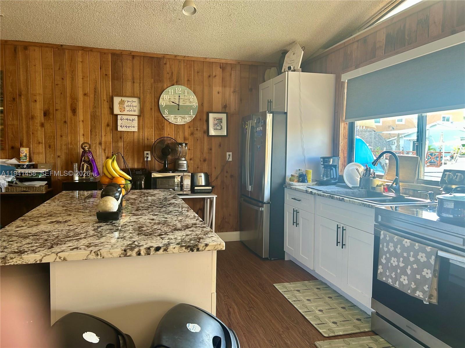 KEY LARGO TRAILER VILLAGE - Residential