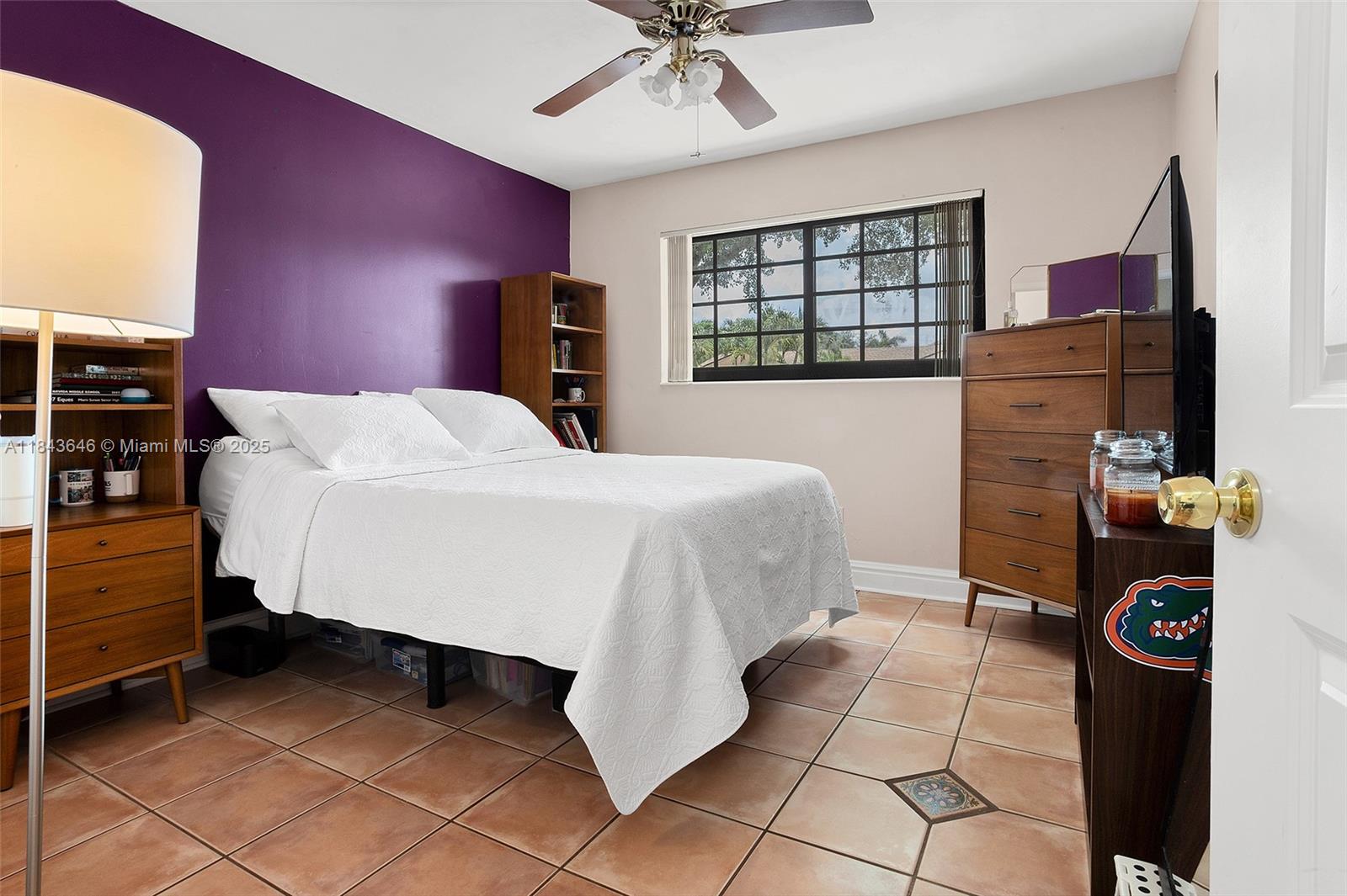 SHORES CALUSA - Residential