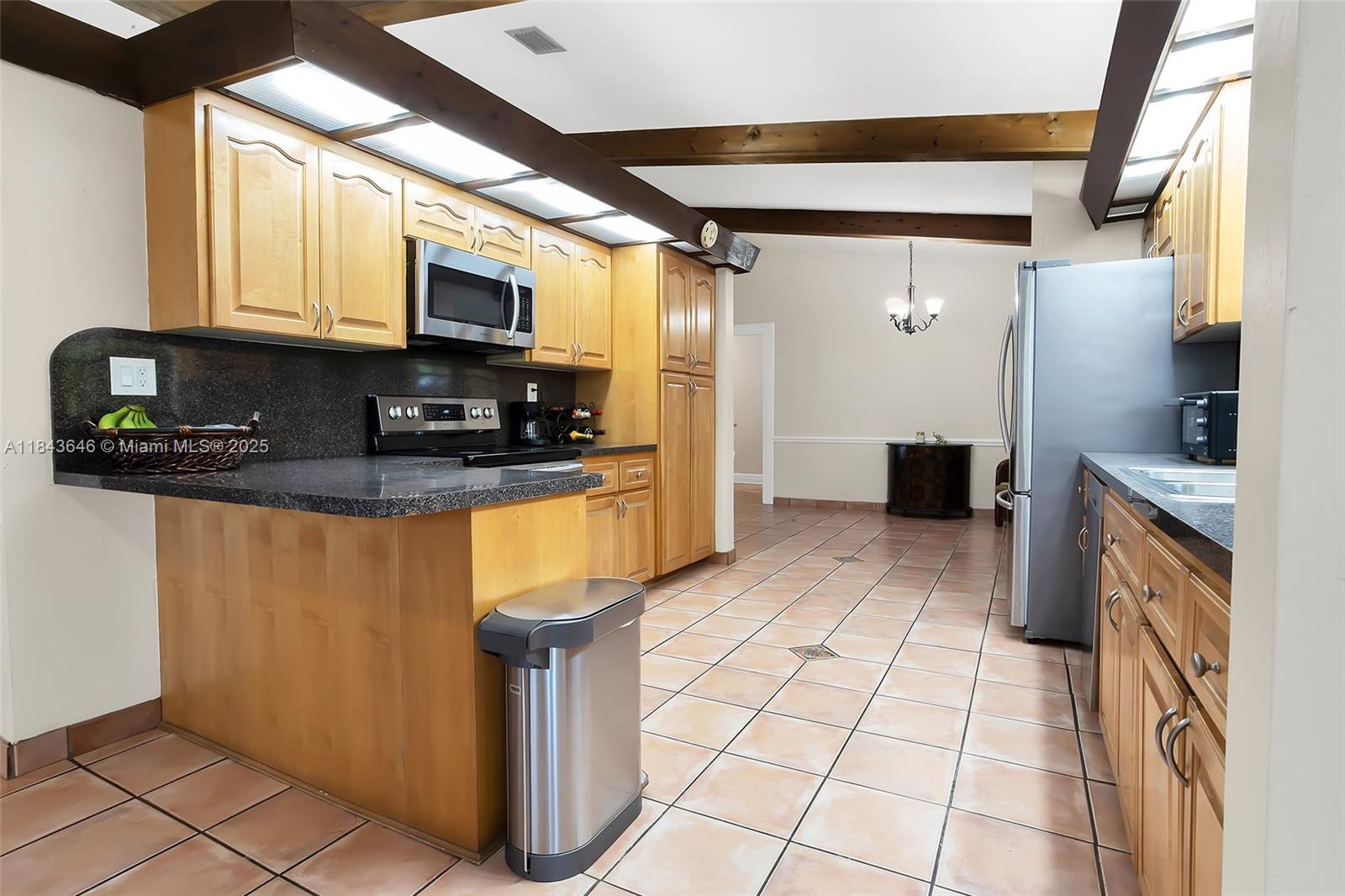 SHORES CALUSA - Residential