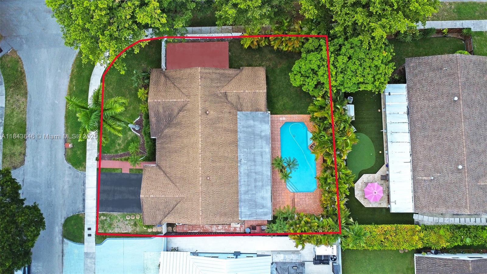 SHORES CALUSA - Residential
