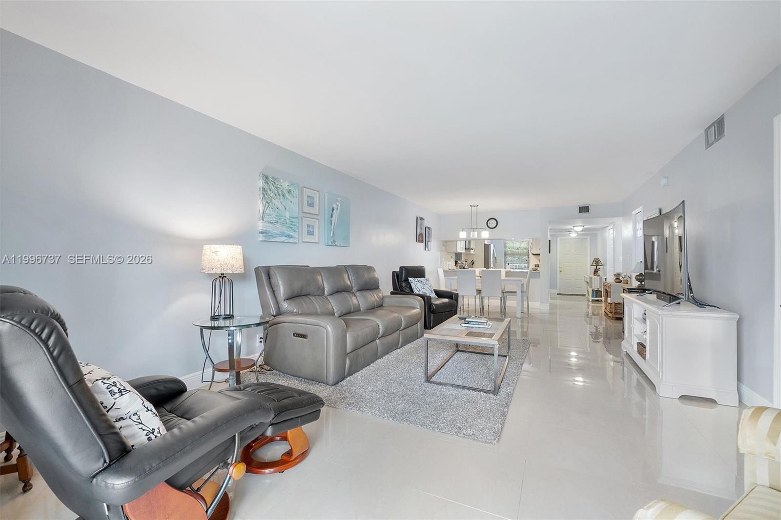 NO 115 PALM-AIRE COUNTRY - Residential