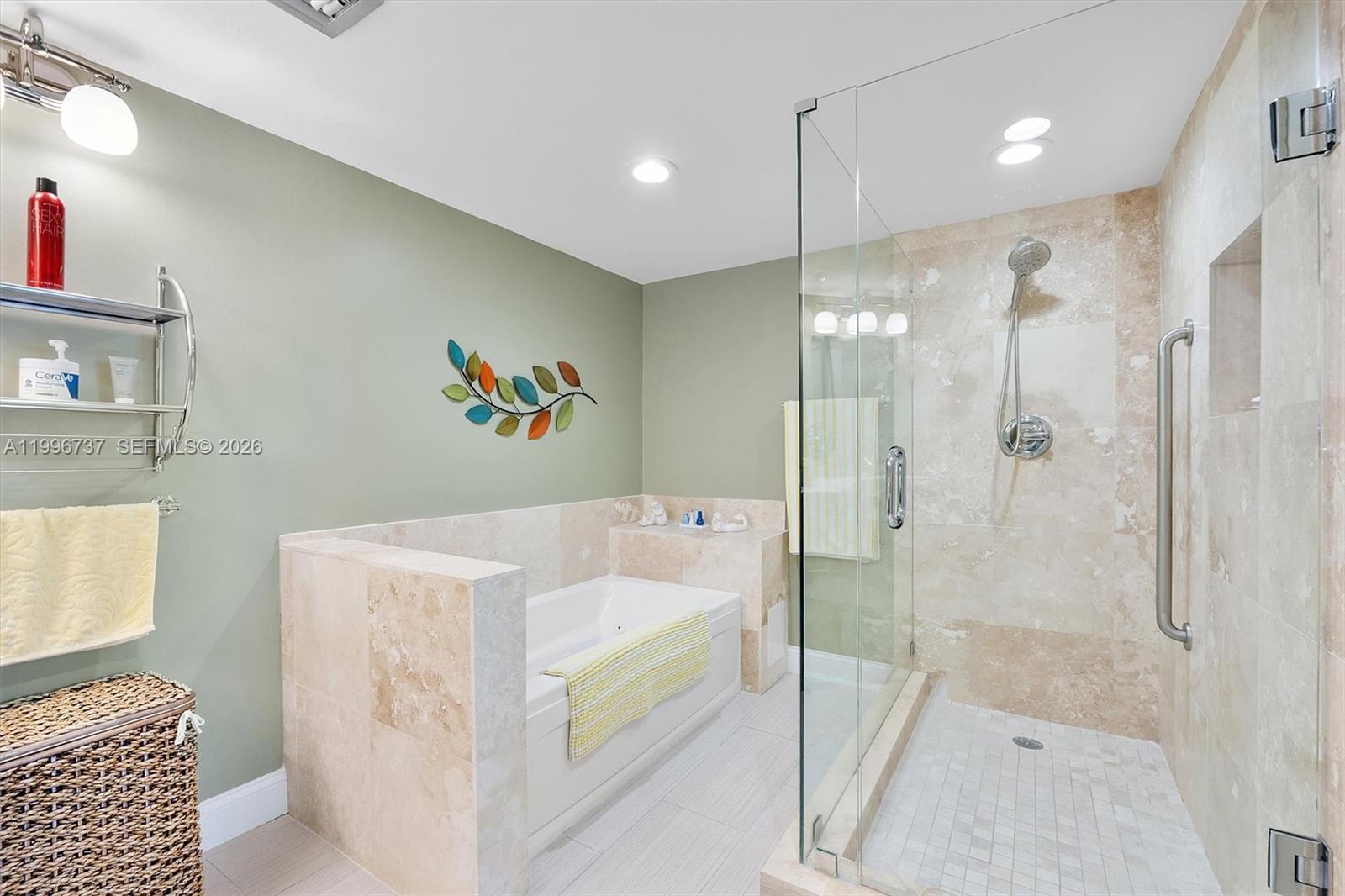 NO 115 PALM-AIRE COUNTRY - Residential