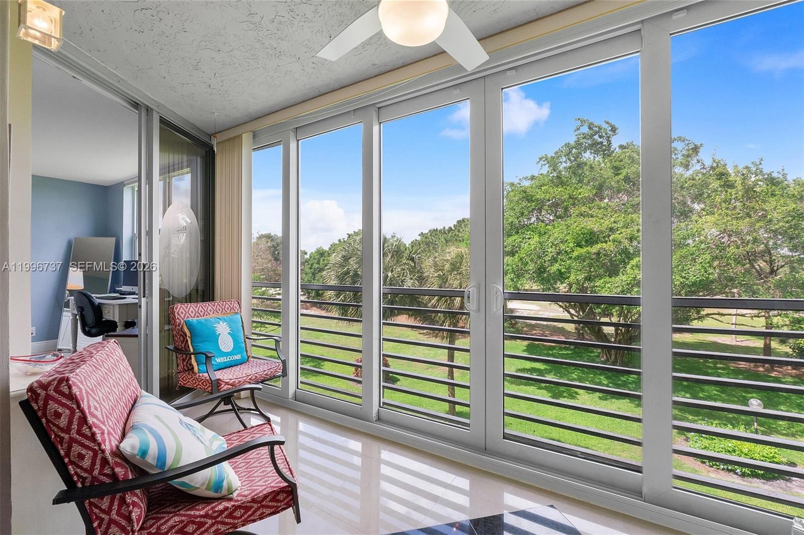 NO 115 PALM-AIRE COUNTRY - Residential