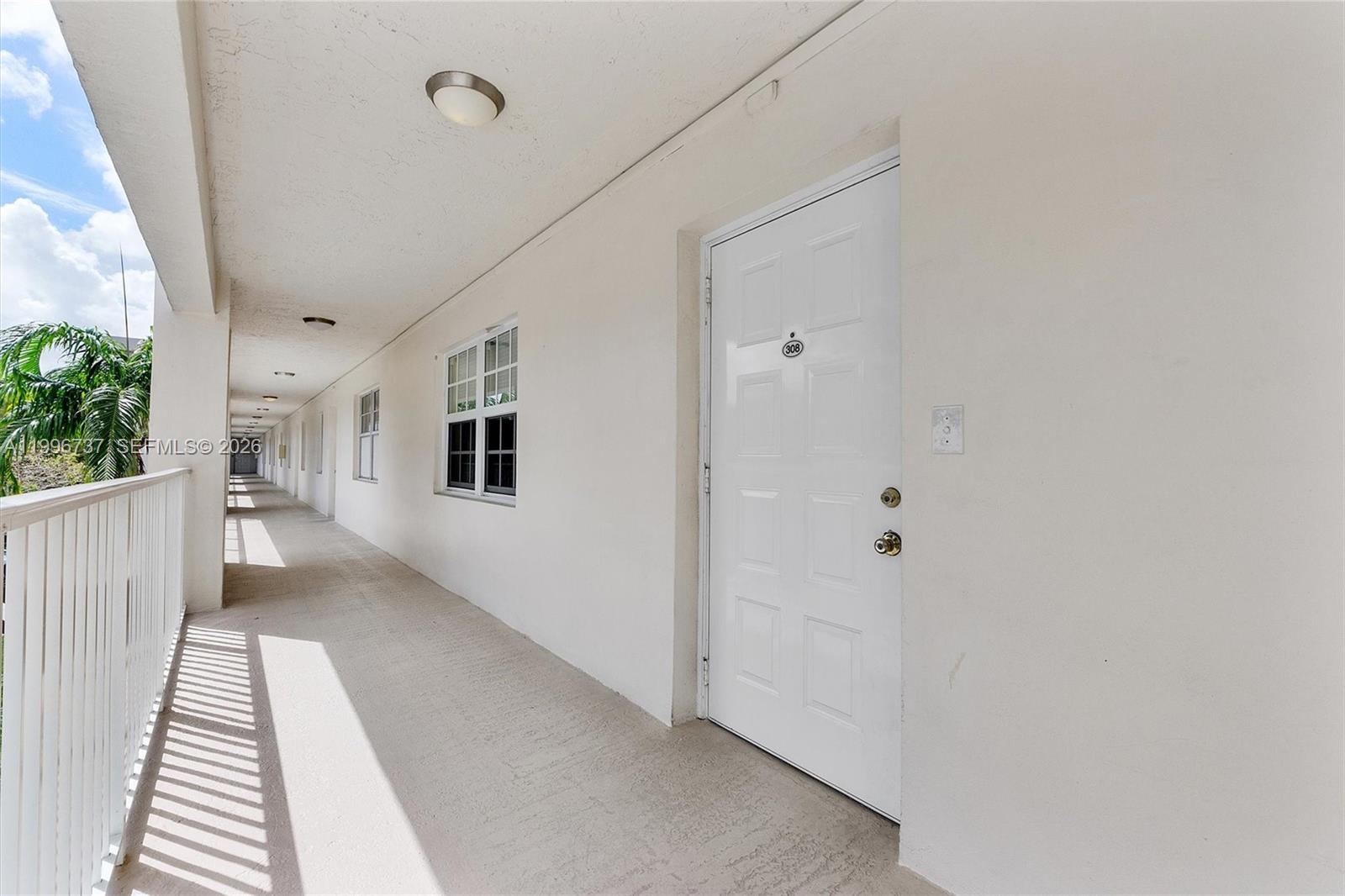 NO 115 PALM-AIRE COUNTRY - Residential