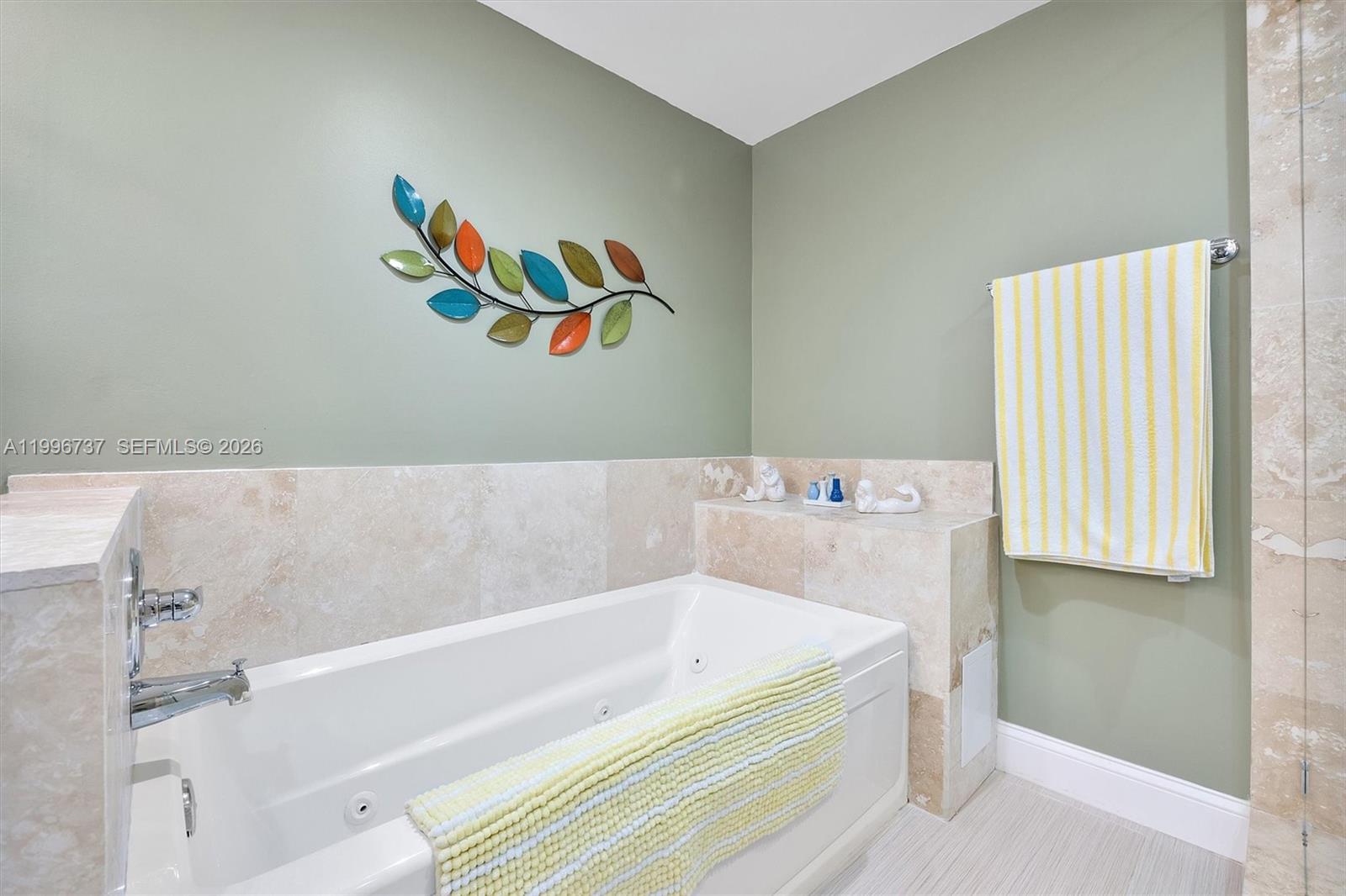 NO 115 PALM-AIRE COUNTRY - Residential