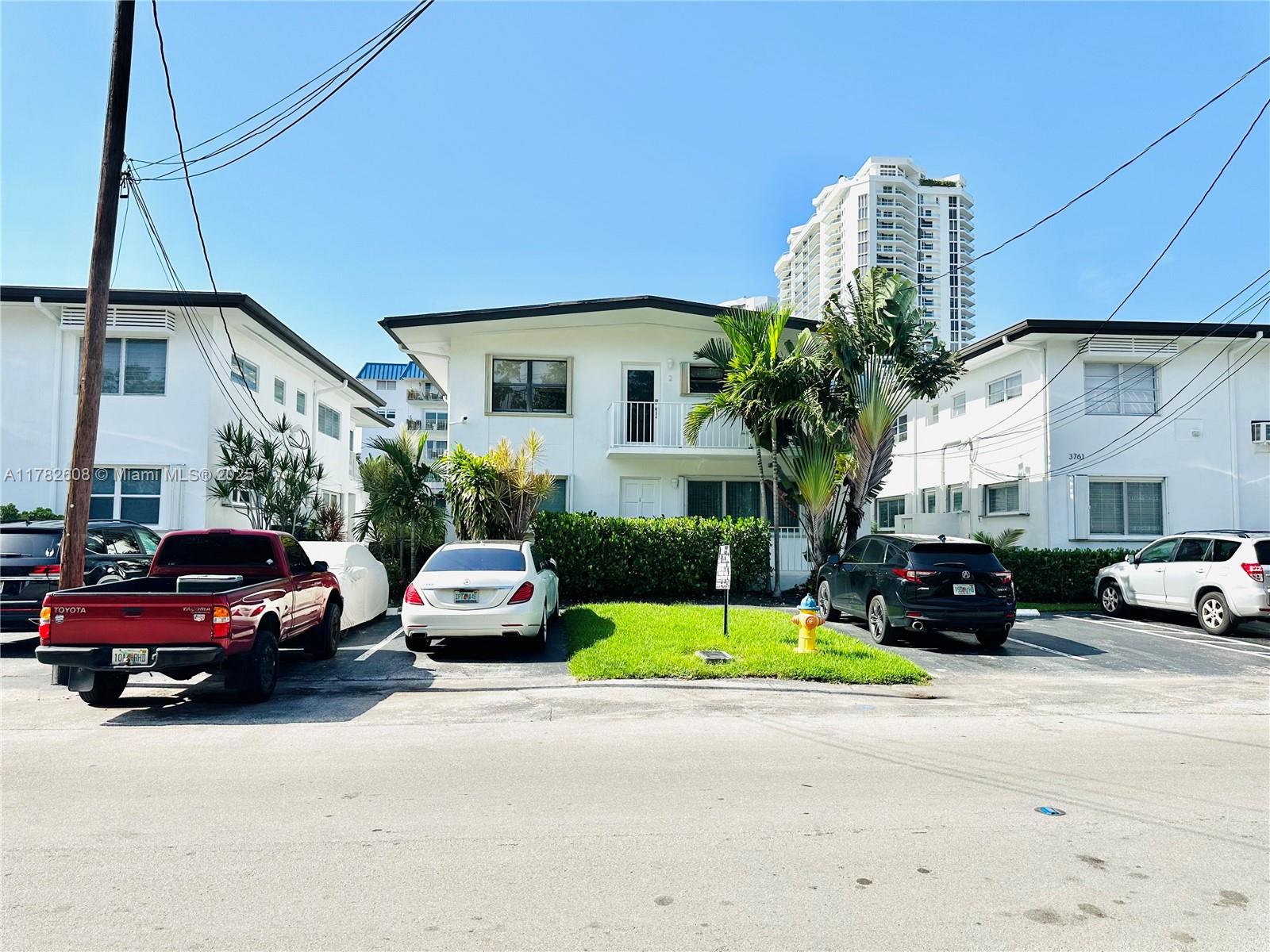 EASTERN SHORES 2ND ADDN - Residential