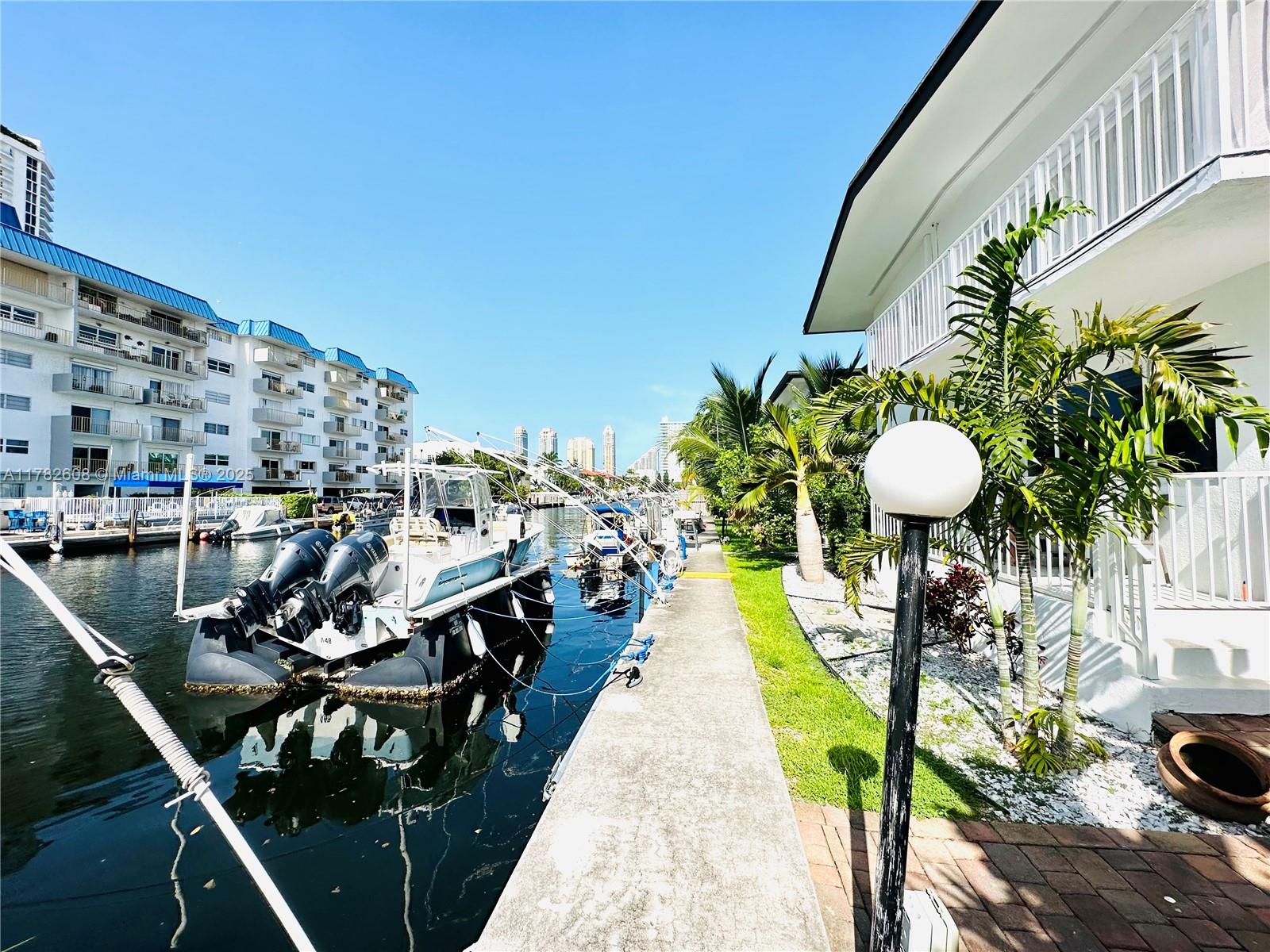 EASTERN SHORES 2ND ADDN - Residential