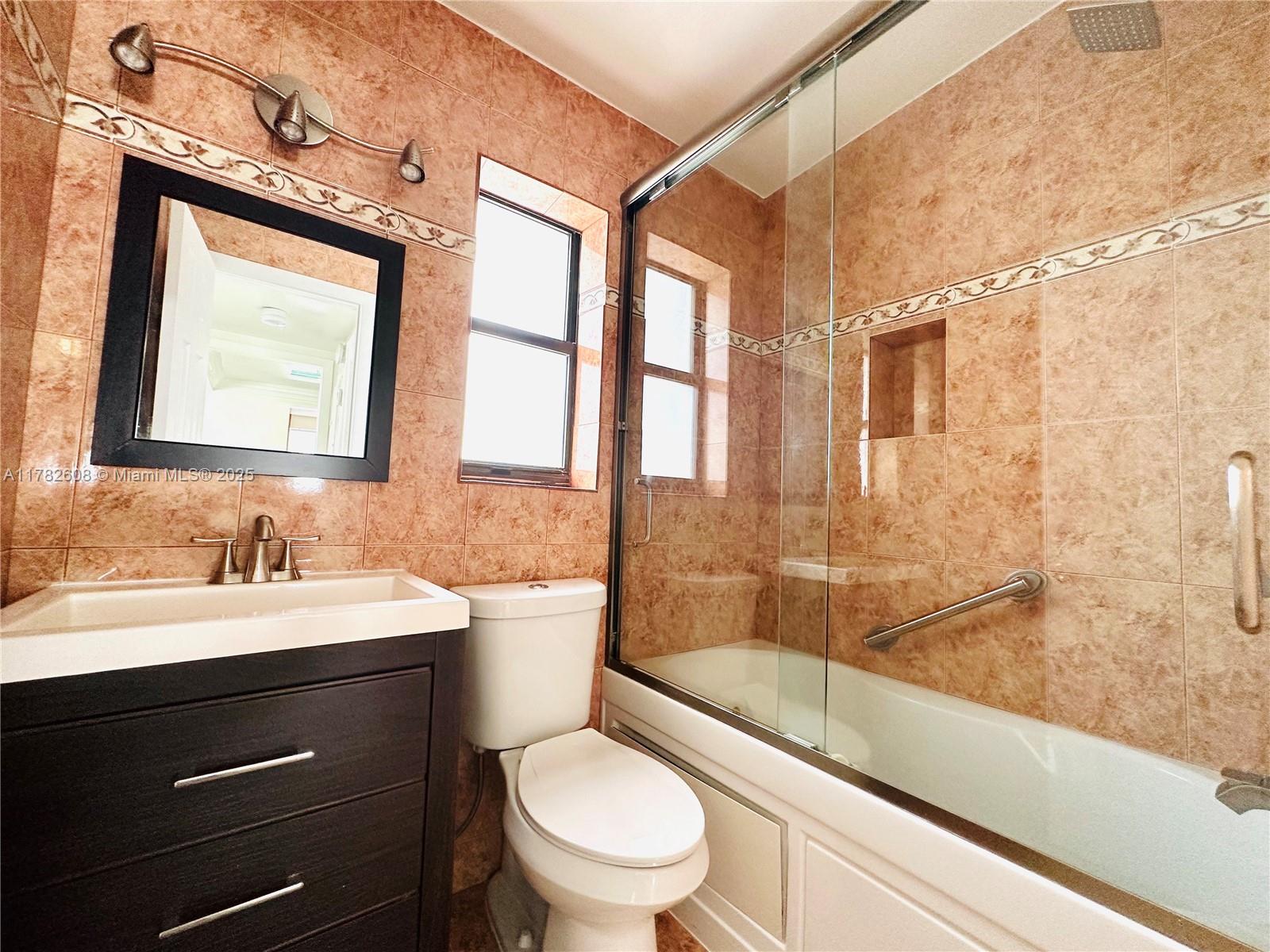 EASTERN SHORES 2ND ADDN - Residential