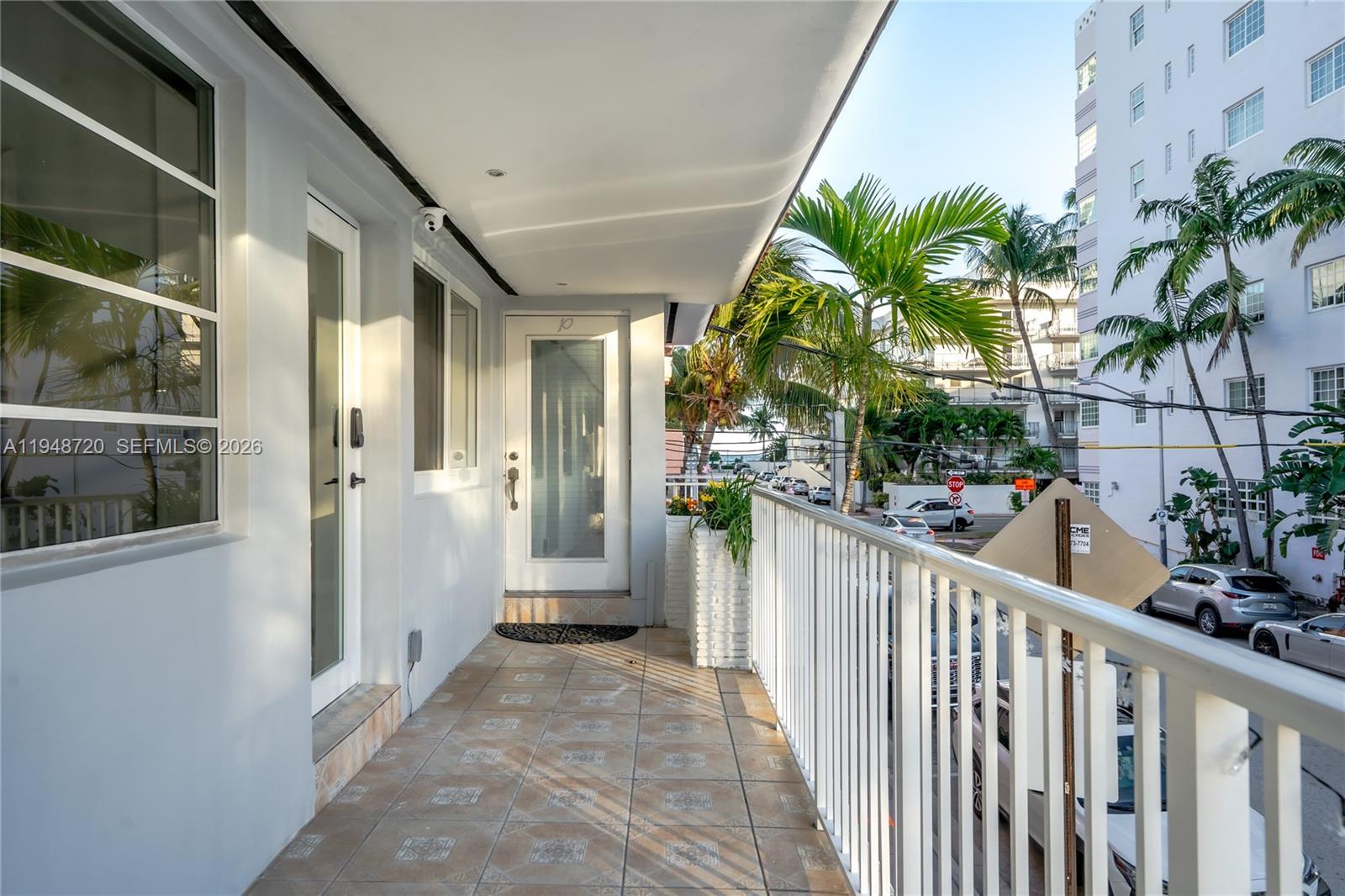 WATERSIDE CONDOMINUIM - Residential