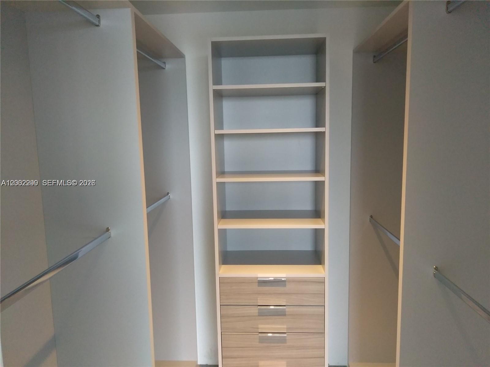 1010 SW 2nd Ave 1901