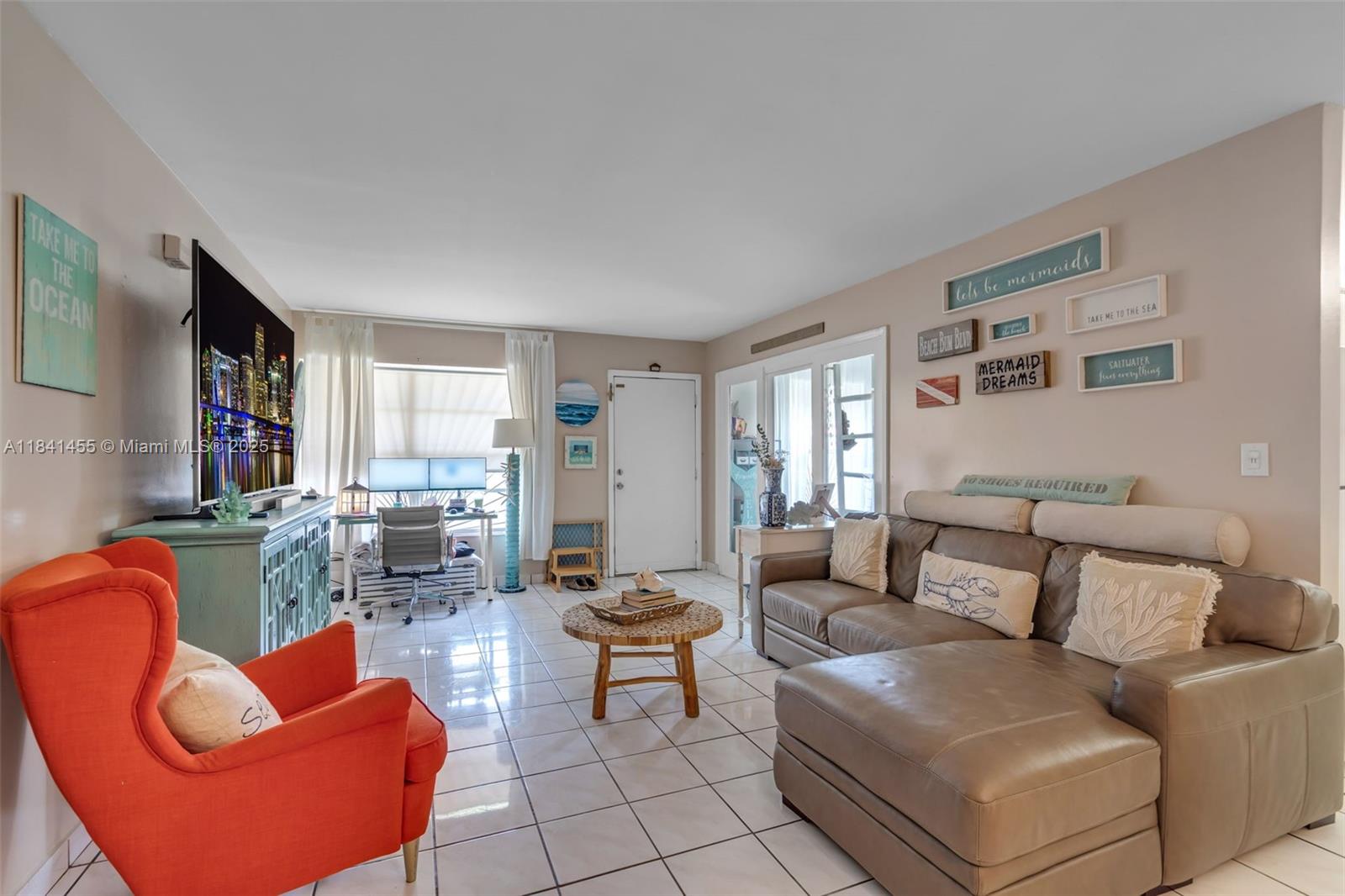 ROYALE GREEN CONDO 7 - Residential