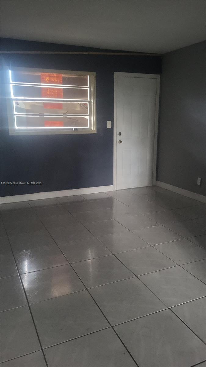 GARDEN VILLAS CONDO - Residential Lease