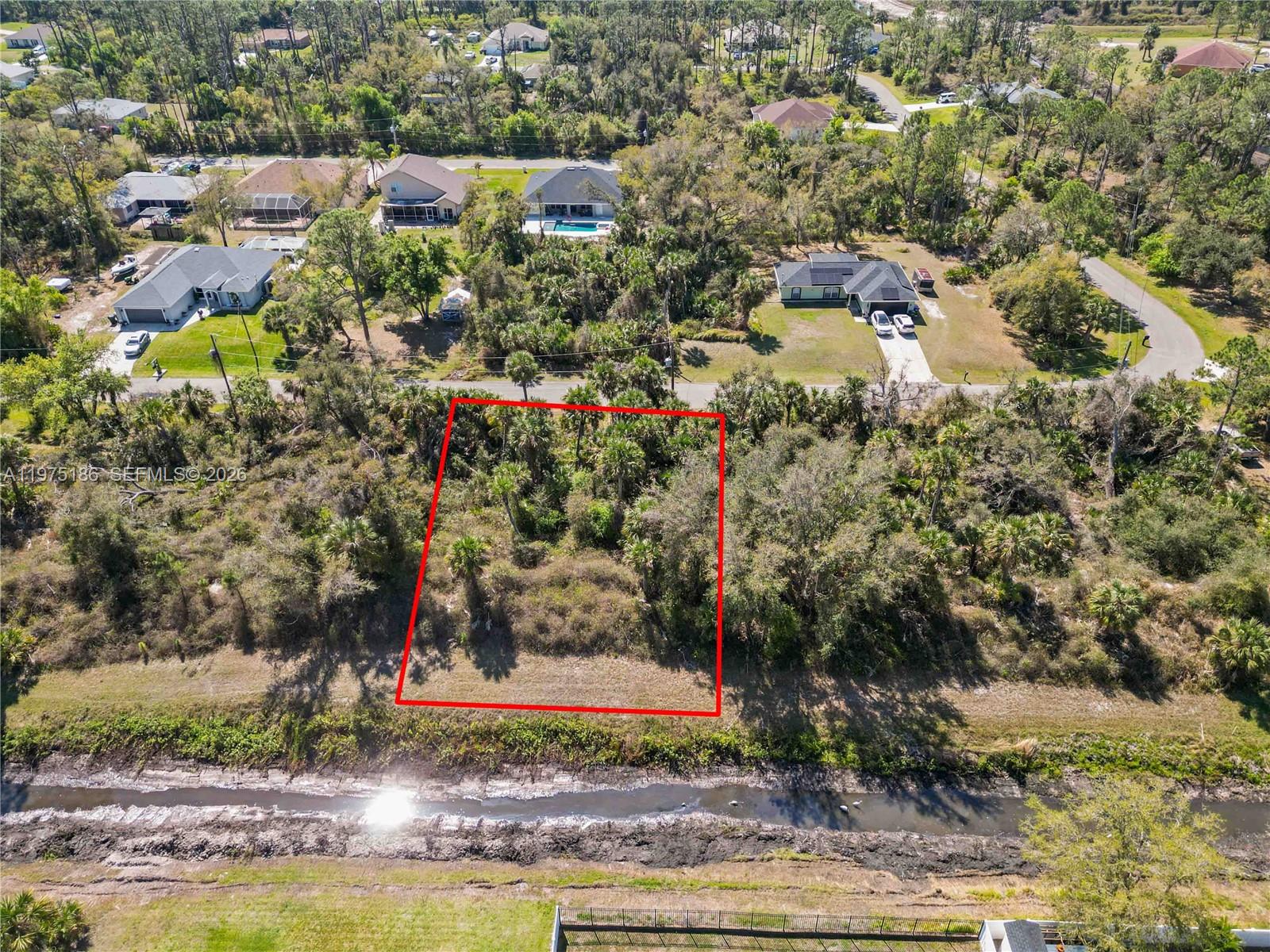 Port Charlotte Sub 30 - Land