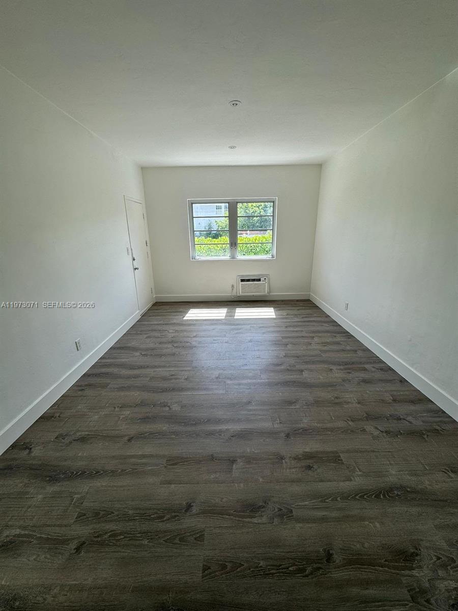 ALTON BEACH BAY FRONT RE- - Residential Lease