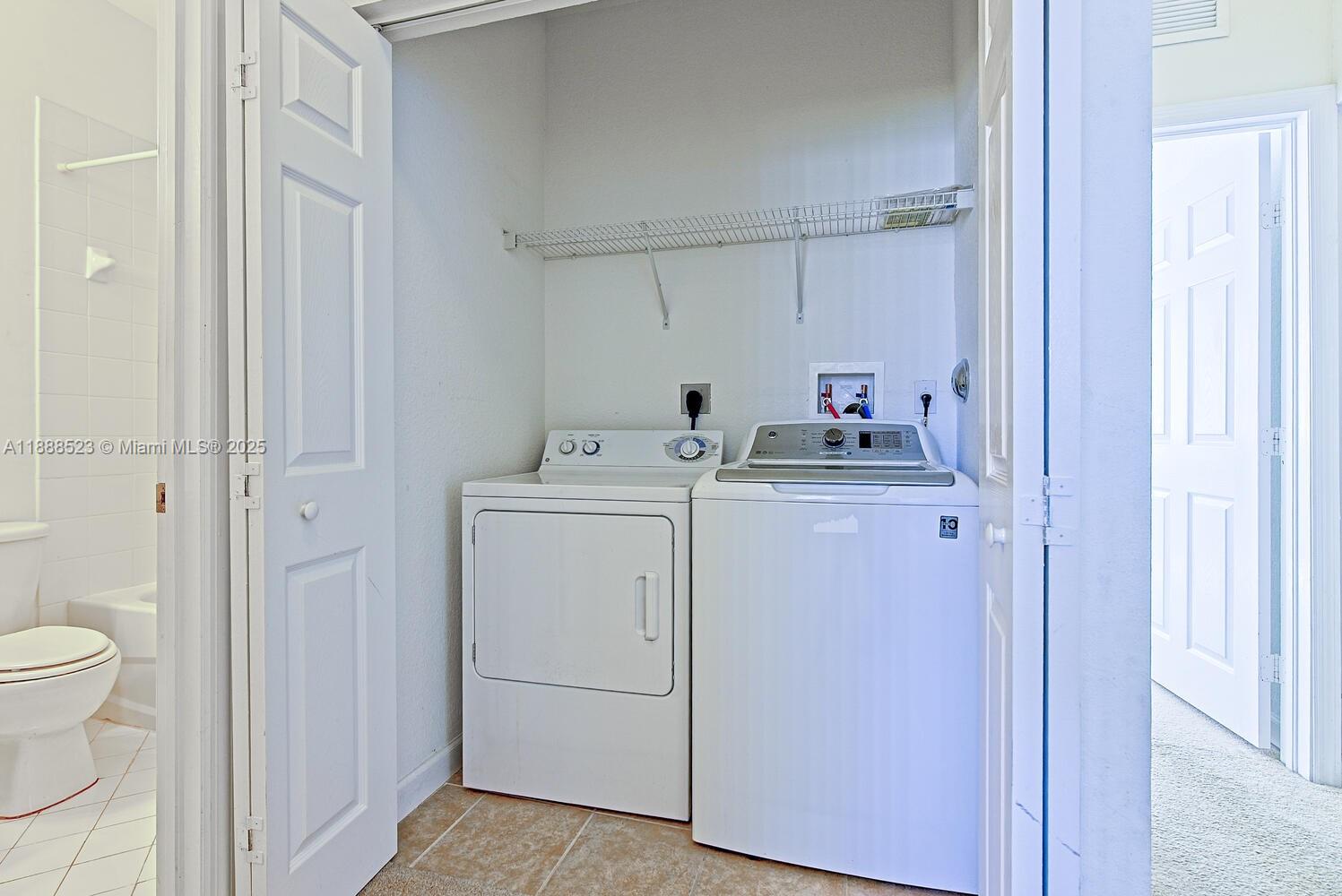 FLORIDIAN ISLES SOUTH - Residential