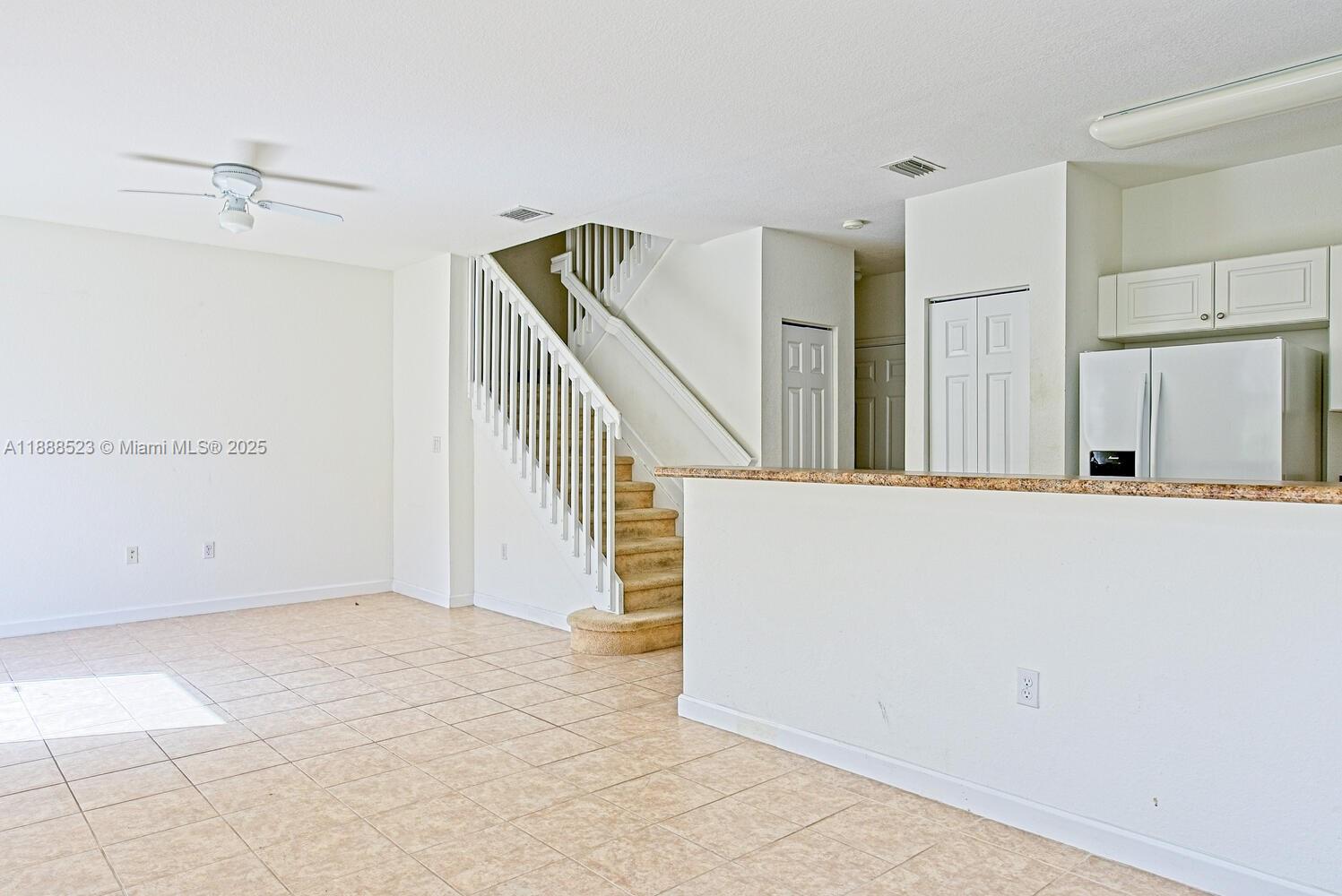 FLORIDIAN ISLES SOUTH - Residential