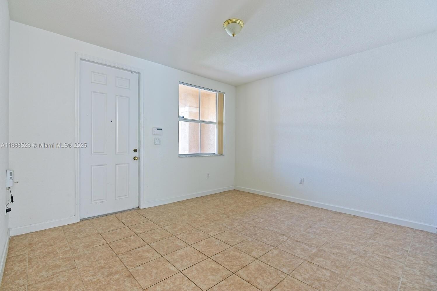 FLORIDIAN ISLES SOUTH - Residential