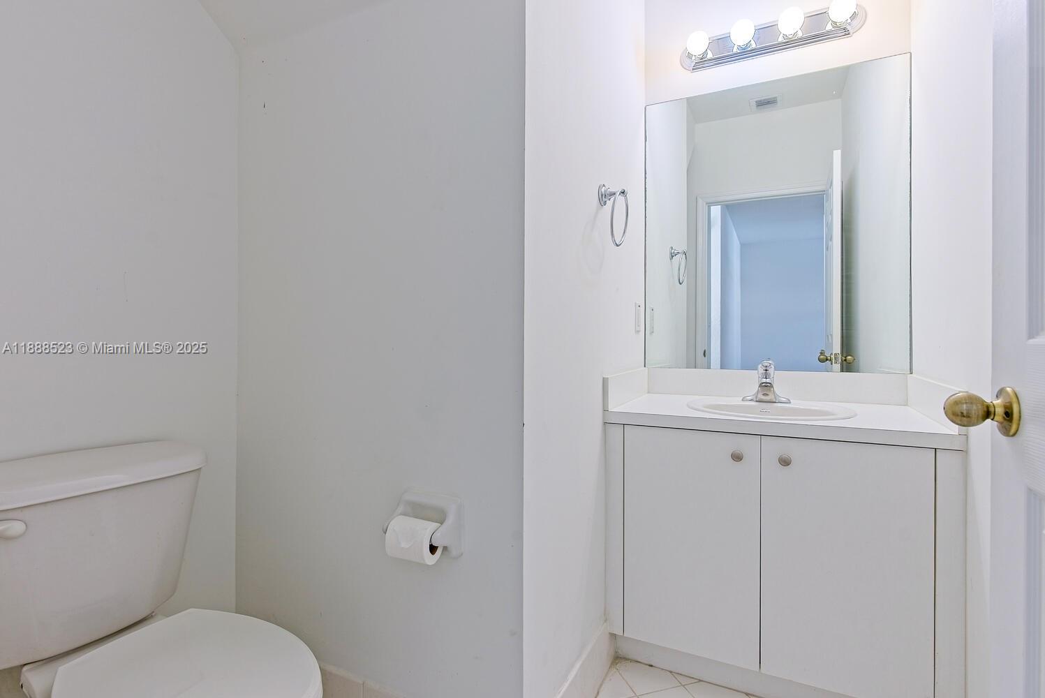 FLORIDIAN ISLES SOUTH - Residential