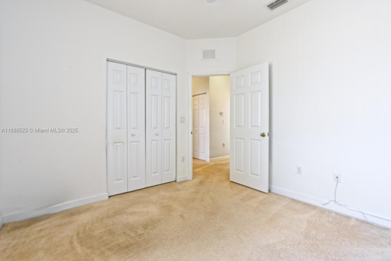 FLORIDIAN ISLES SOUTH - Residential