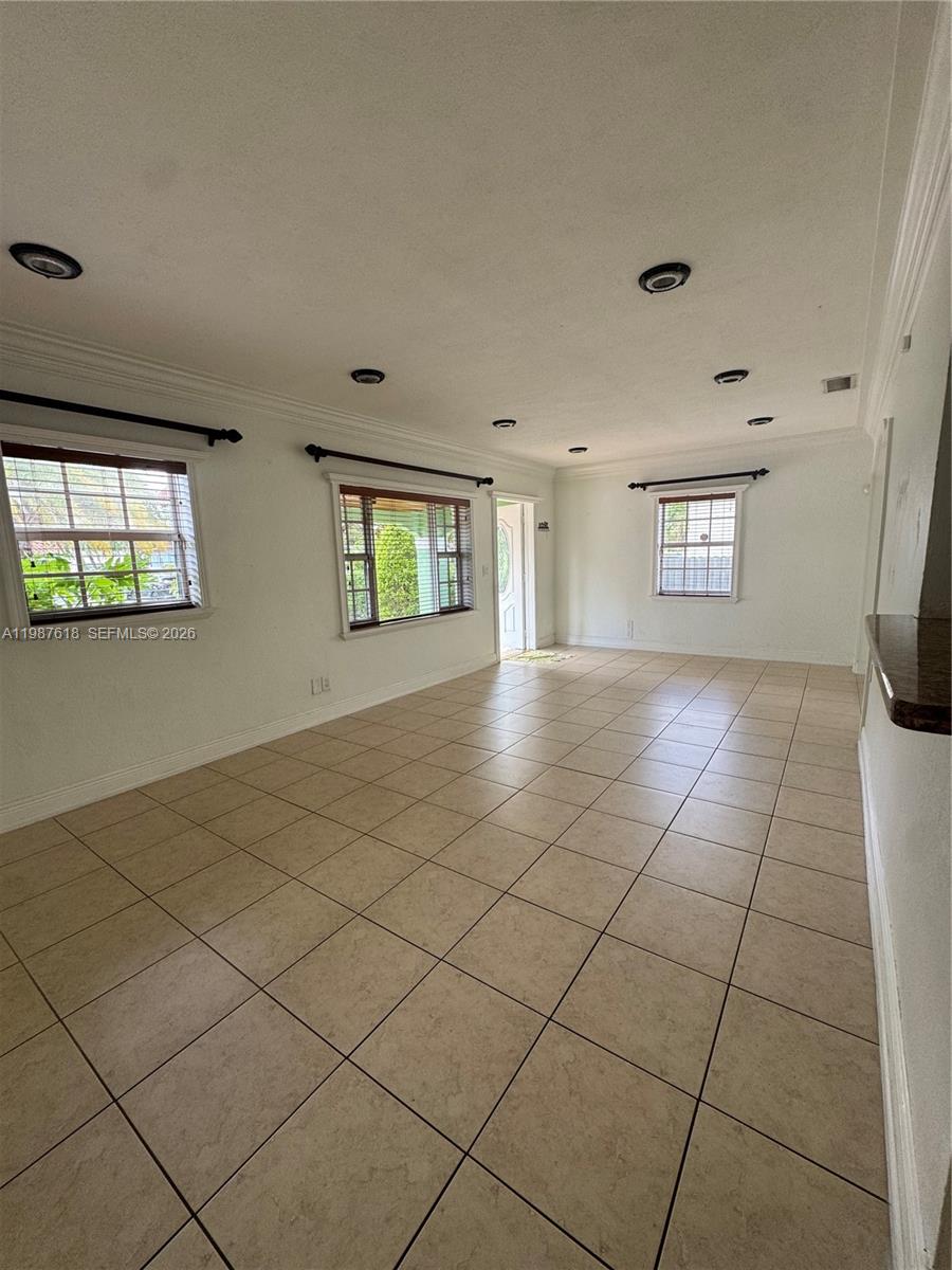 LOGAN CREST REV PL - Residential Lease