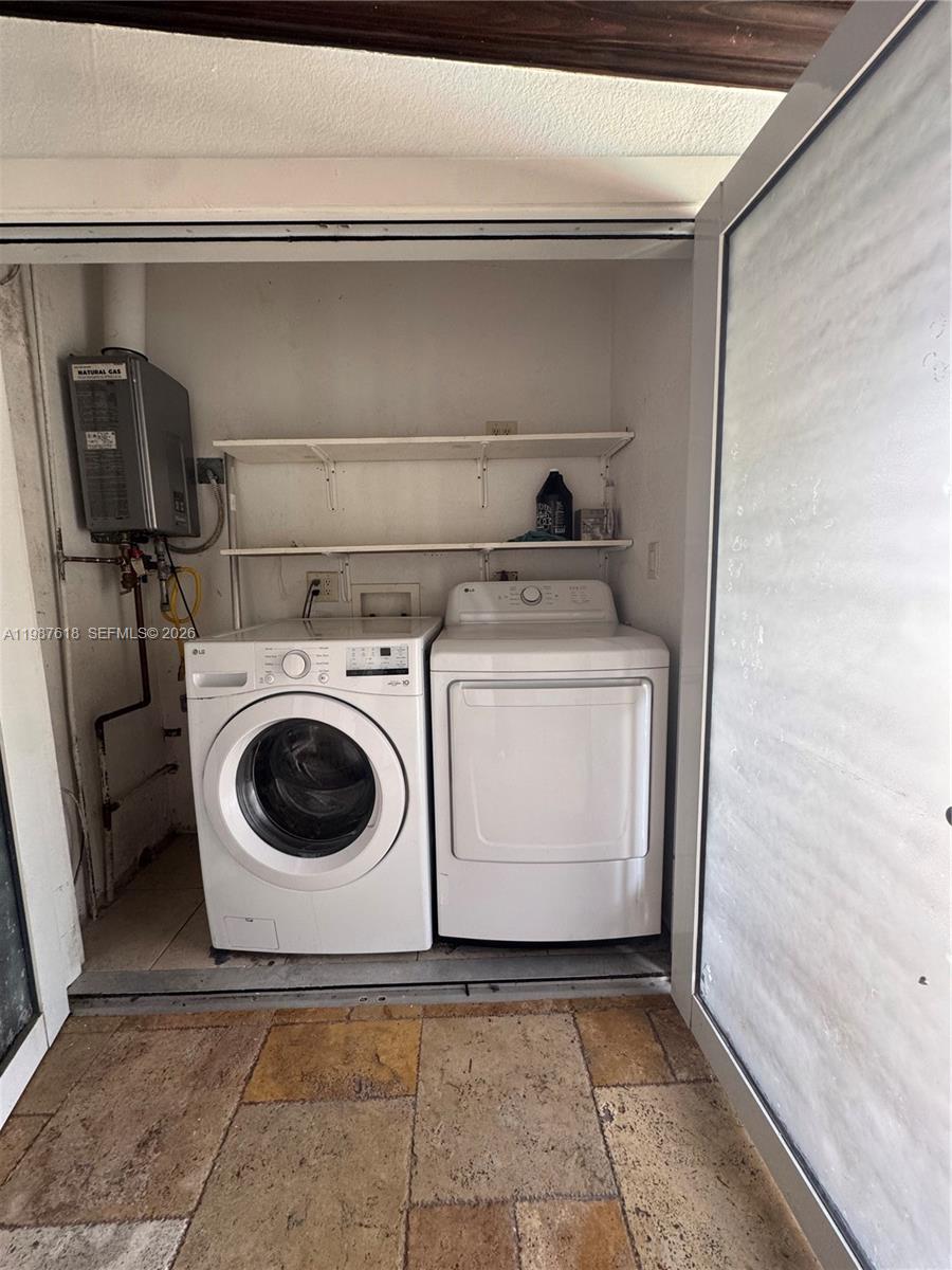 LOGAN CREST REV PL - Residential Lease