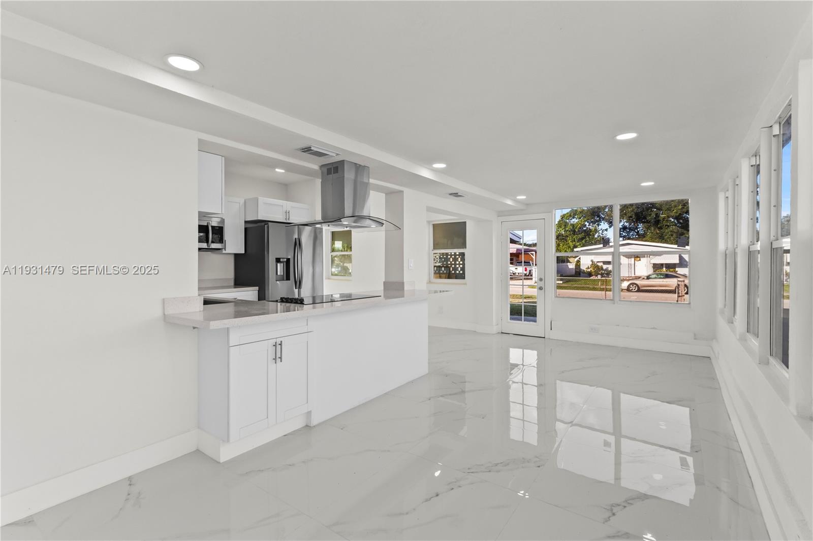 LAKE FOREST SEC 4 - Residential