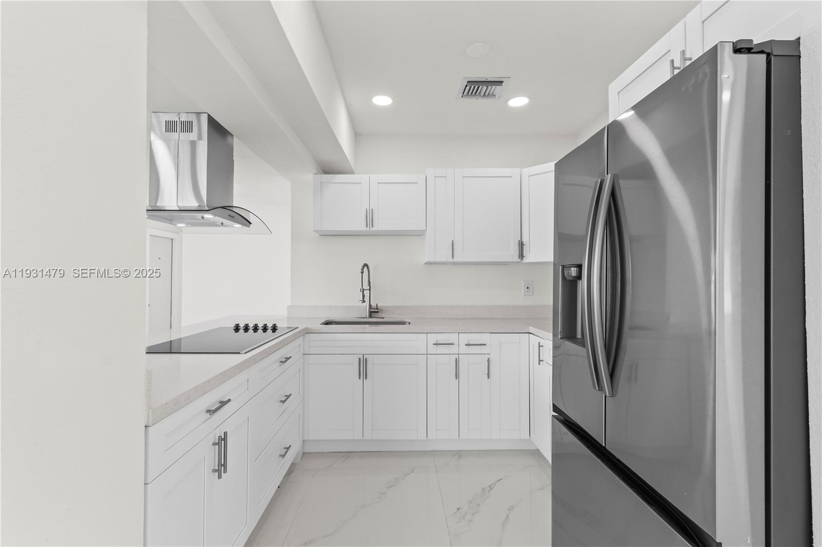 LAKE FOREST SEC 4 - Residential