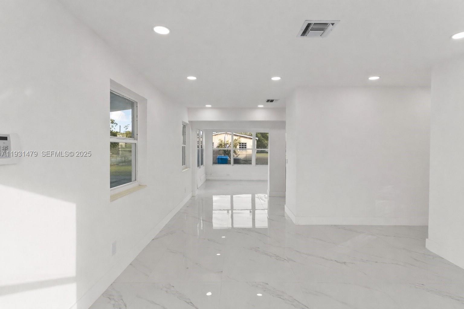 LAKE FOREST SEC 4 - Residential