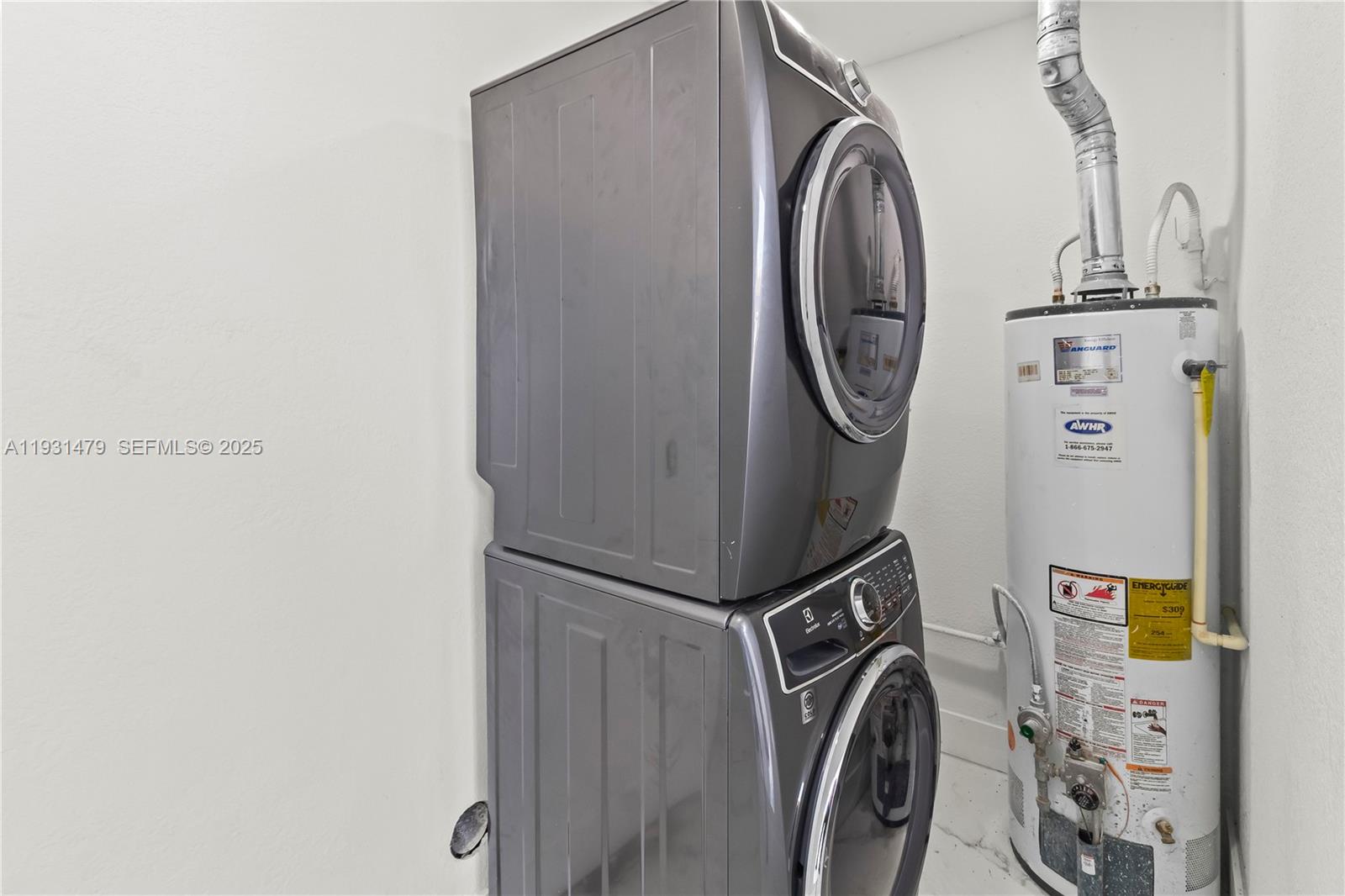 LAKE FOREST SEC 4 - Residential