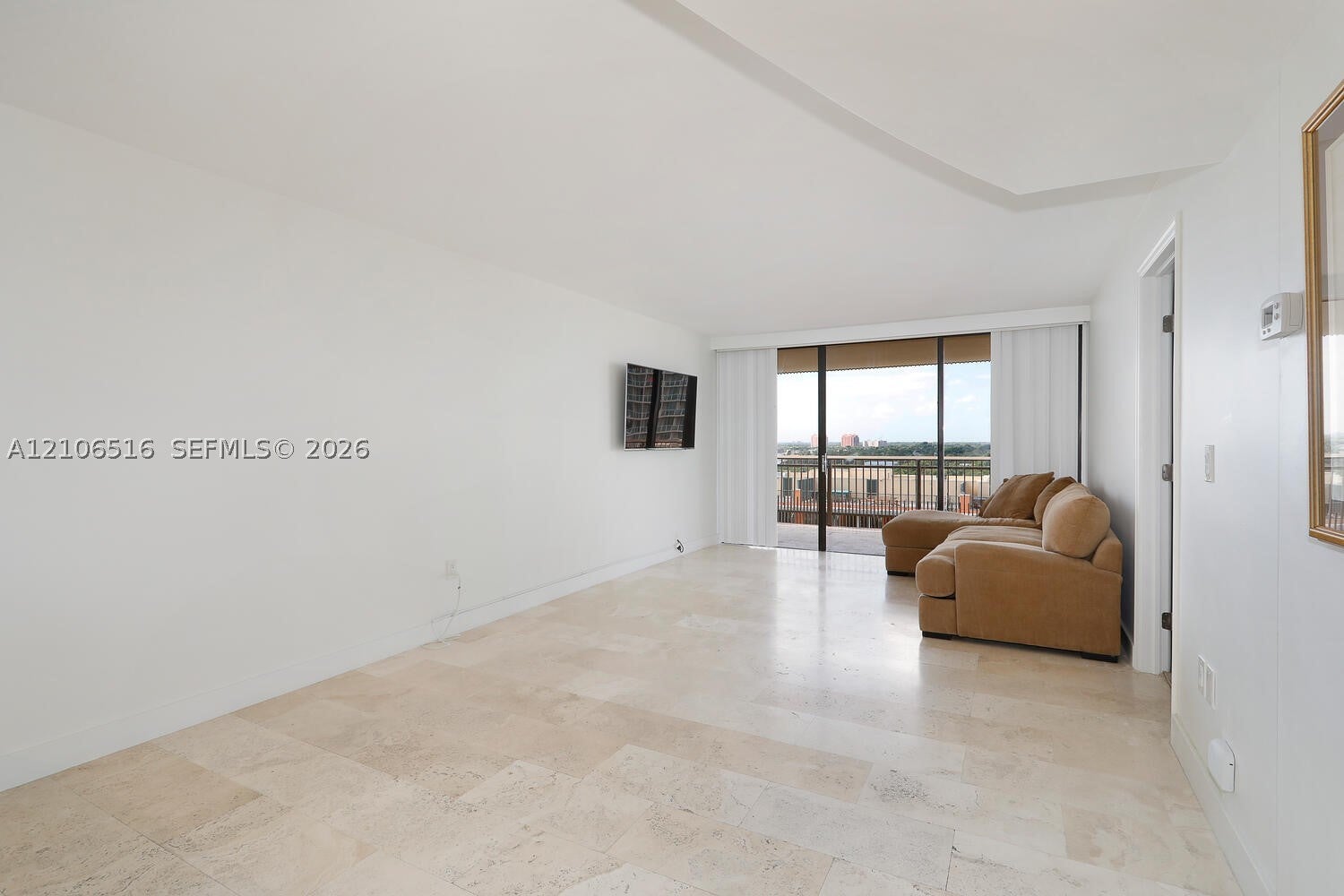 2901 S Bayshore Dr 14D