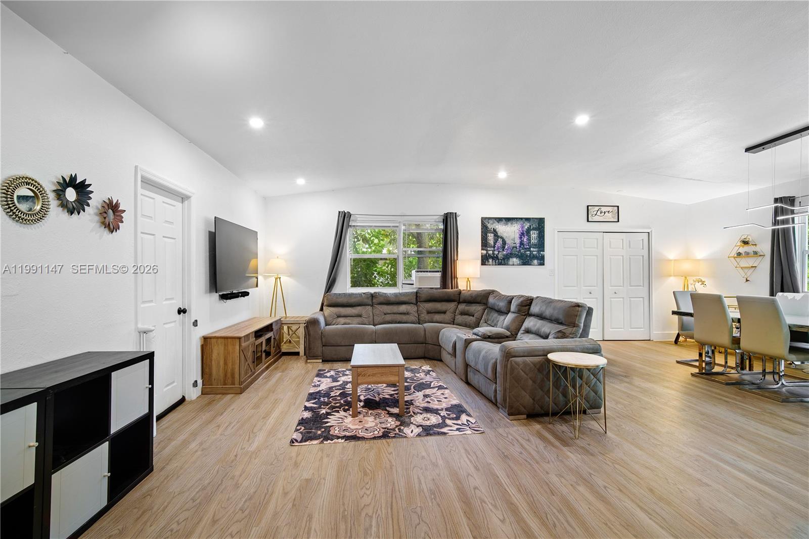 BISCAYNE GARDENS SEC A - Residential