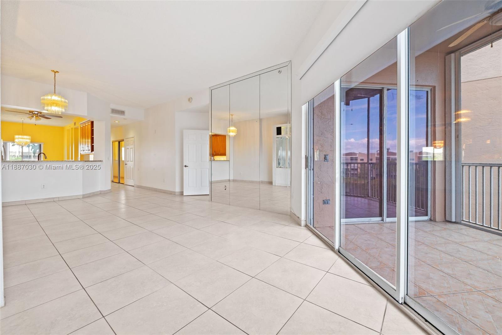GRANVILLE CONDO D 402 - Residential