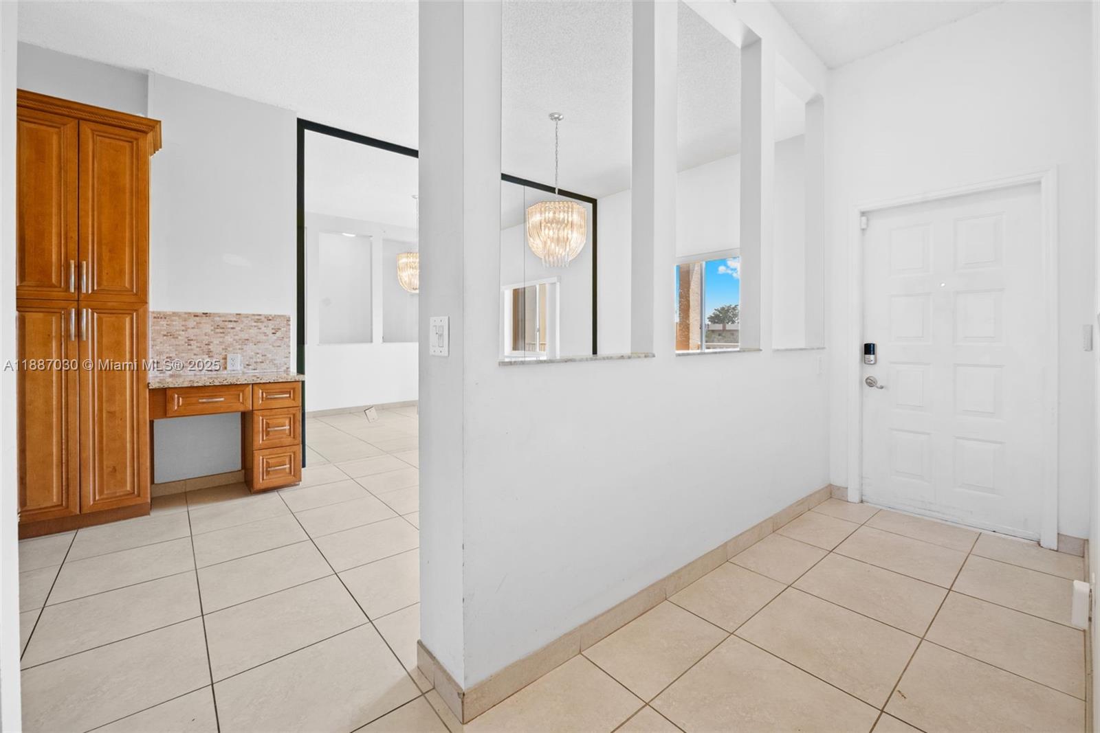 GRANVILLE CONDO D 402 - Residential