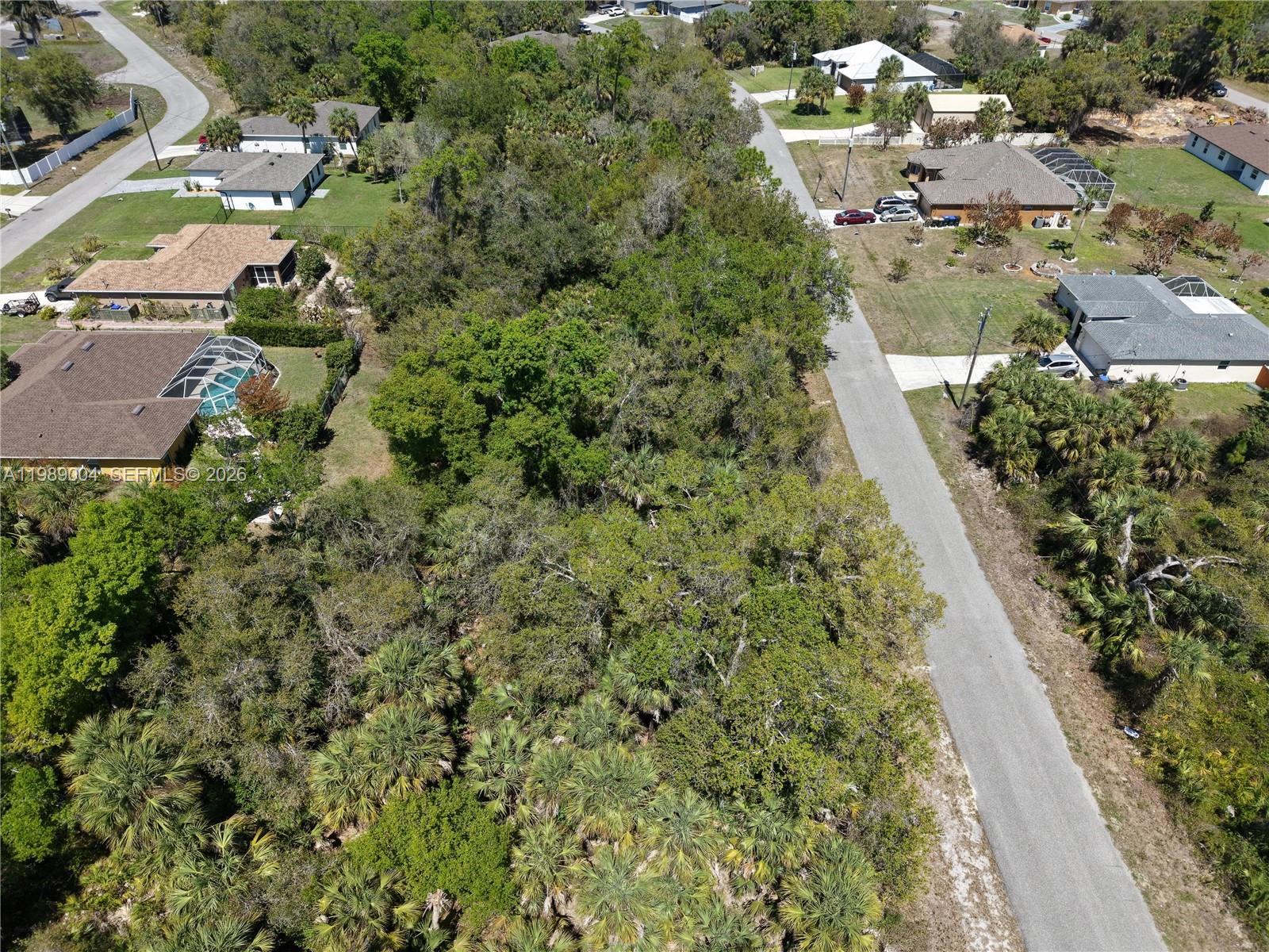 PORT CHARLOTTE - Land