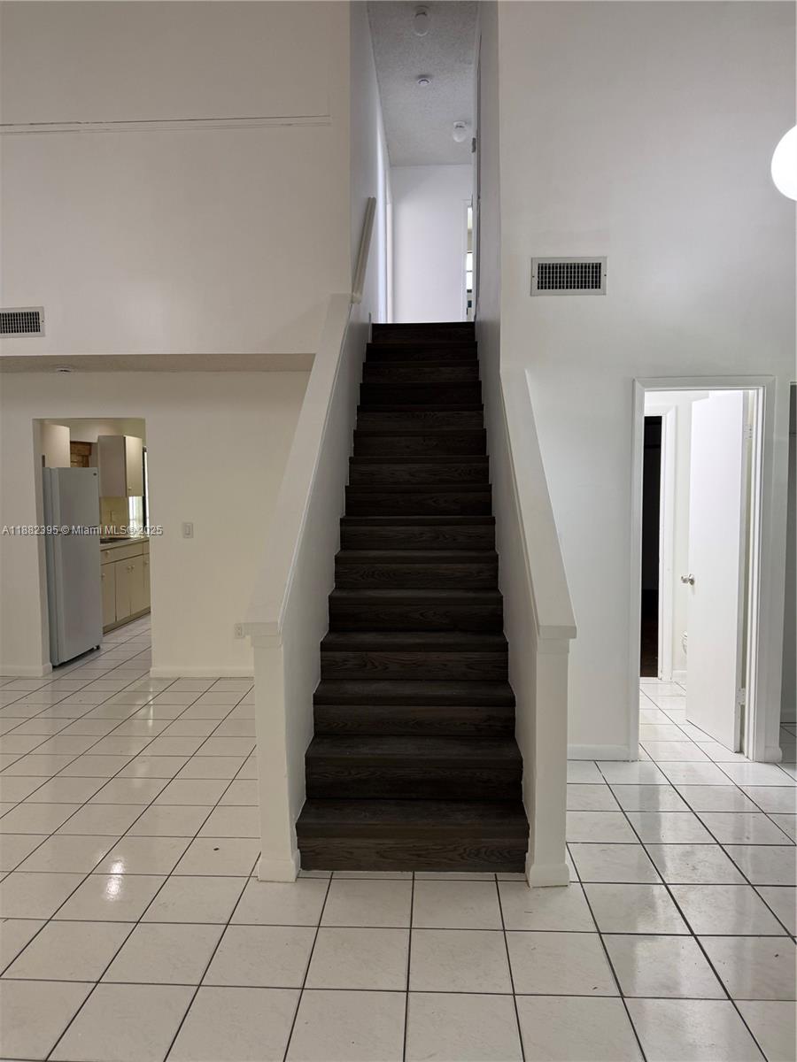LAZARUS ON RICHMOND - Residential Lease