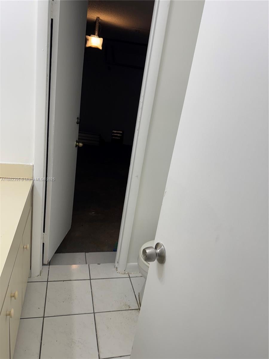 LAZARUS ON RICHMOND - Residential Lease