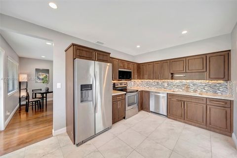 Tiny photo for 7470 SW 37th St, Miami, FL 33155 (MLS # A12007098)